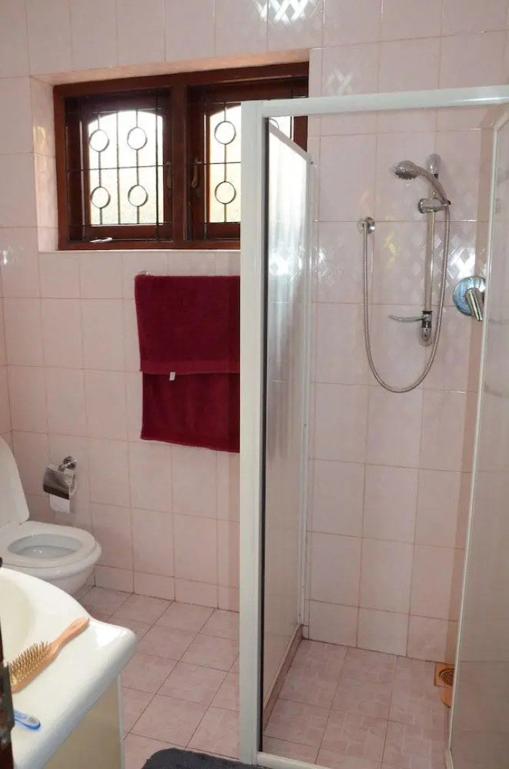 Gondolas Holiday Lanka