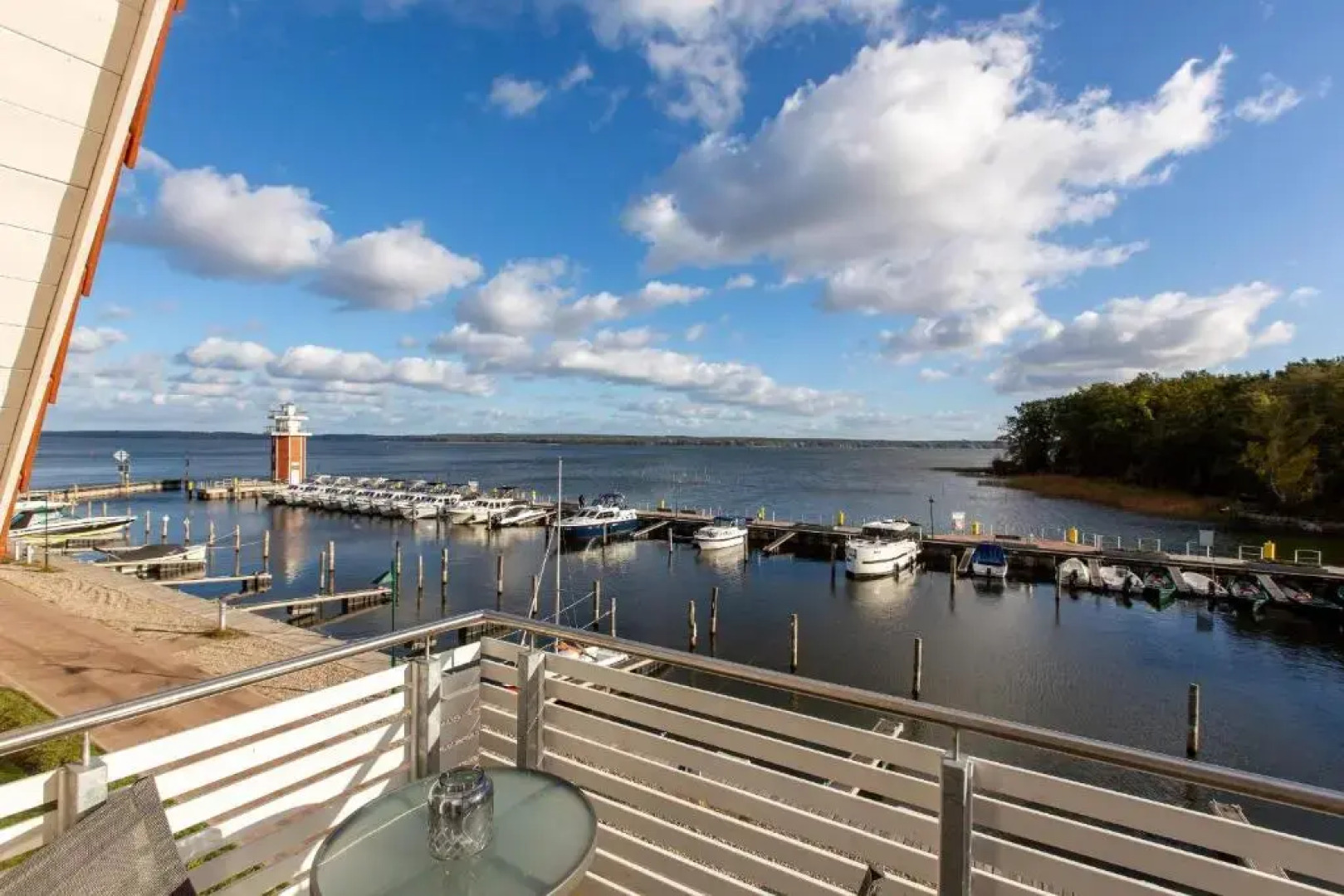 4 Zimmer Maisonette 3 Balkone optional Bootsliegeplatz Haus 6 A6