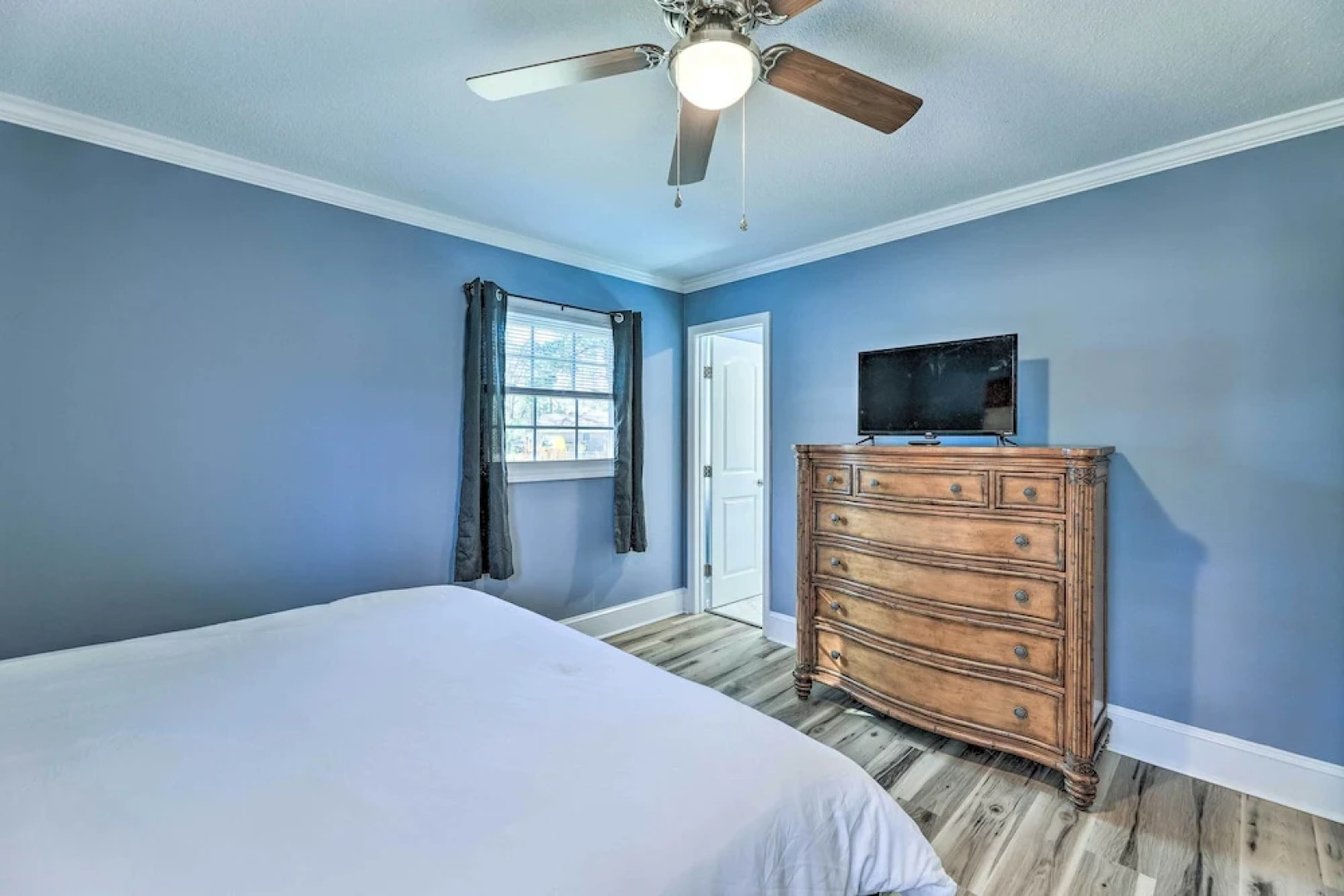 Family-friendly New Bern Home w/ Backyard!