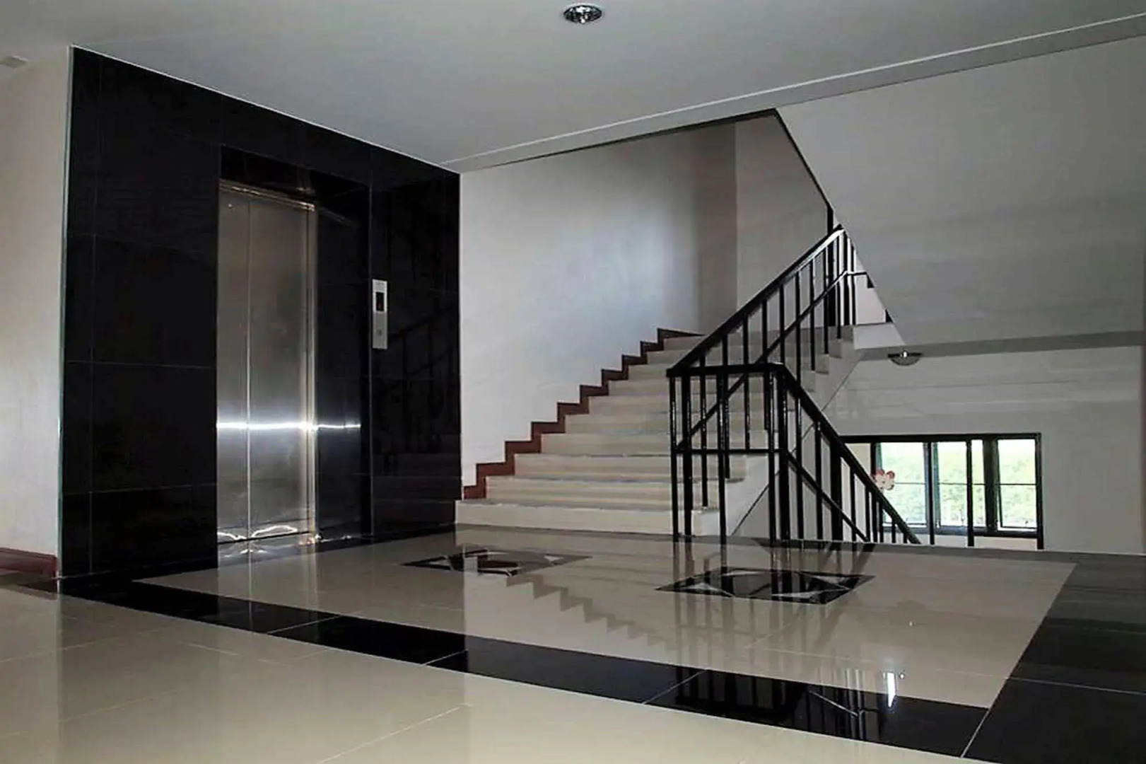 Sakura Boutique Hotel