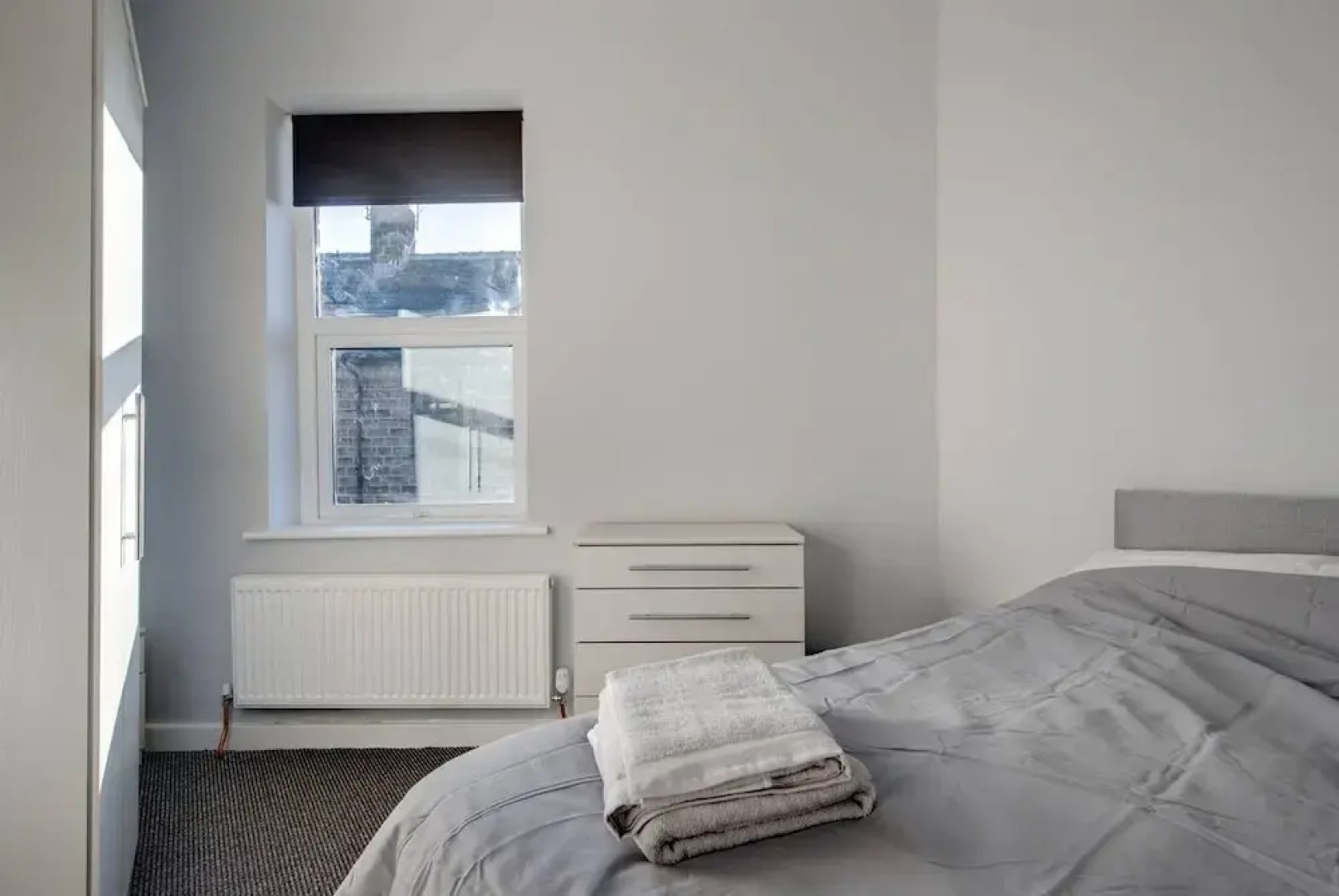 Self Check-In Town House in Barnsley Town Centre