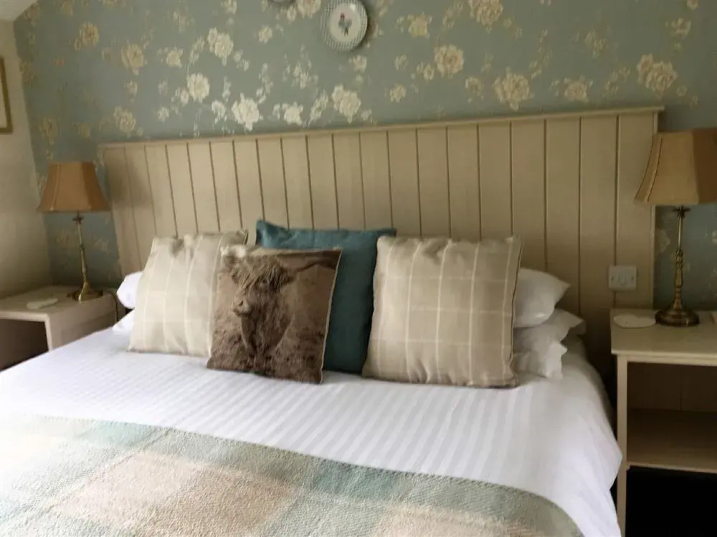 Ling House Bed and Breakfast