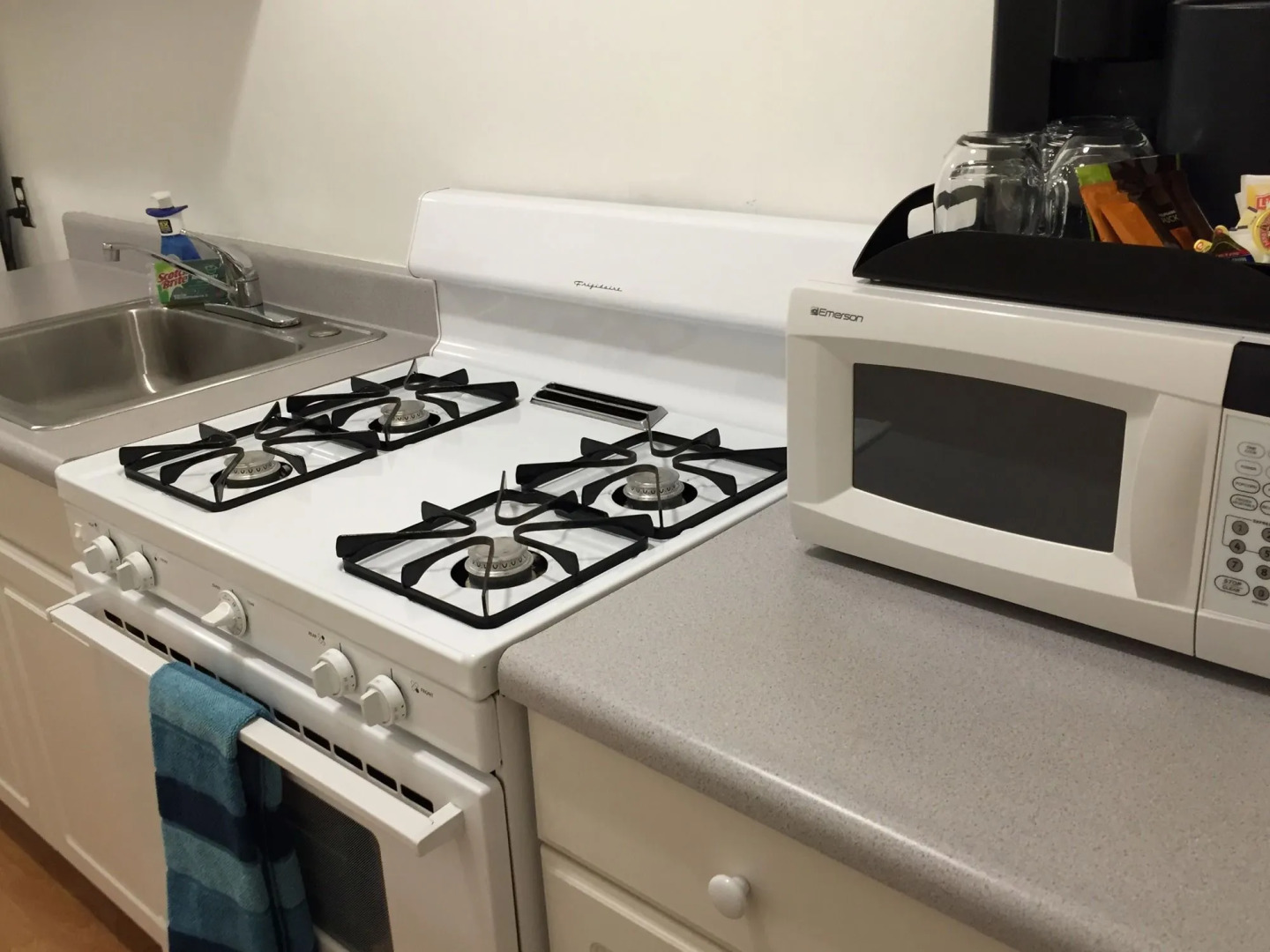 Beach Bungalow Inn and Suites