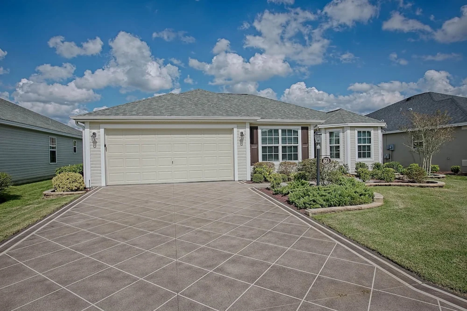 Enisgrove Way Home 3 Bedroom by The VIR Group