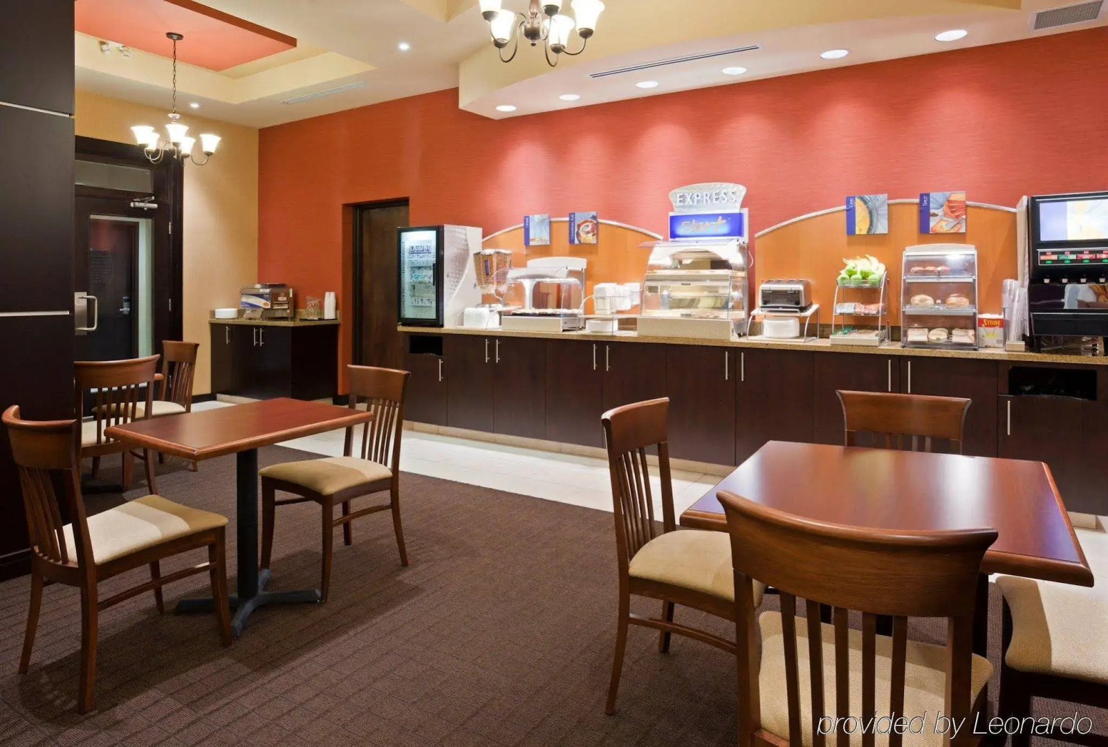 Holiday Inn Express & Suites Woodstock South by IHG