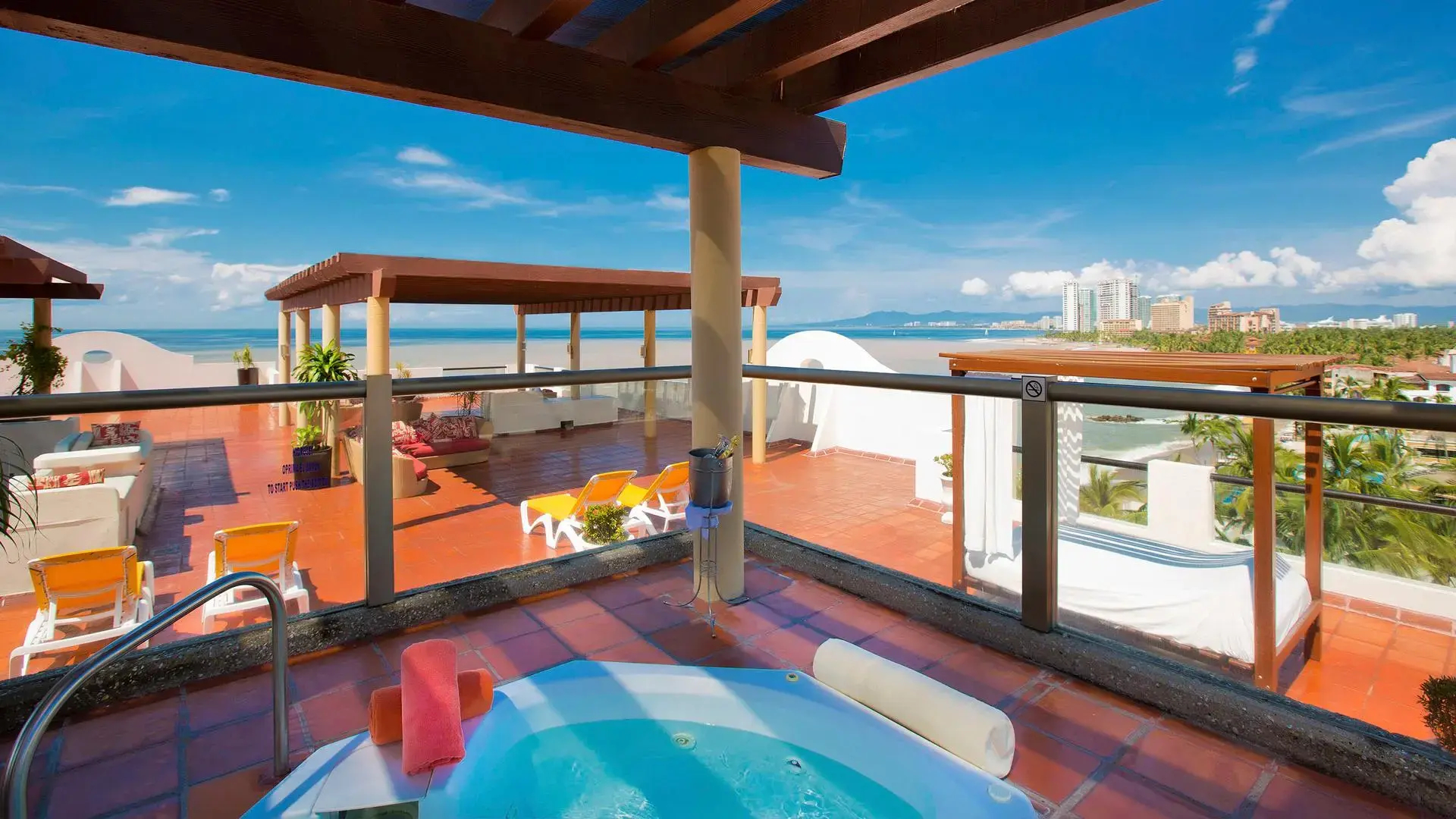 Plaza Pelicanos Grand Beach Resort - All Inclusive