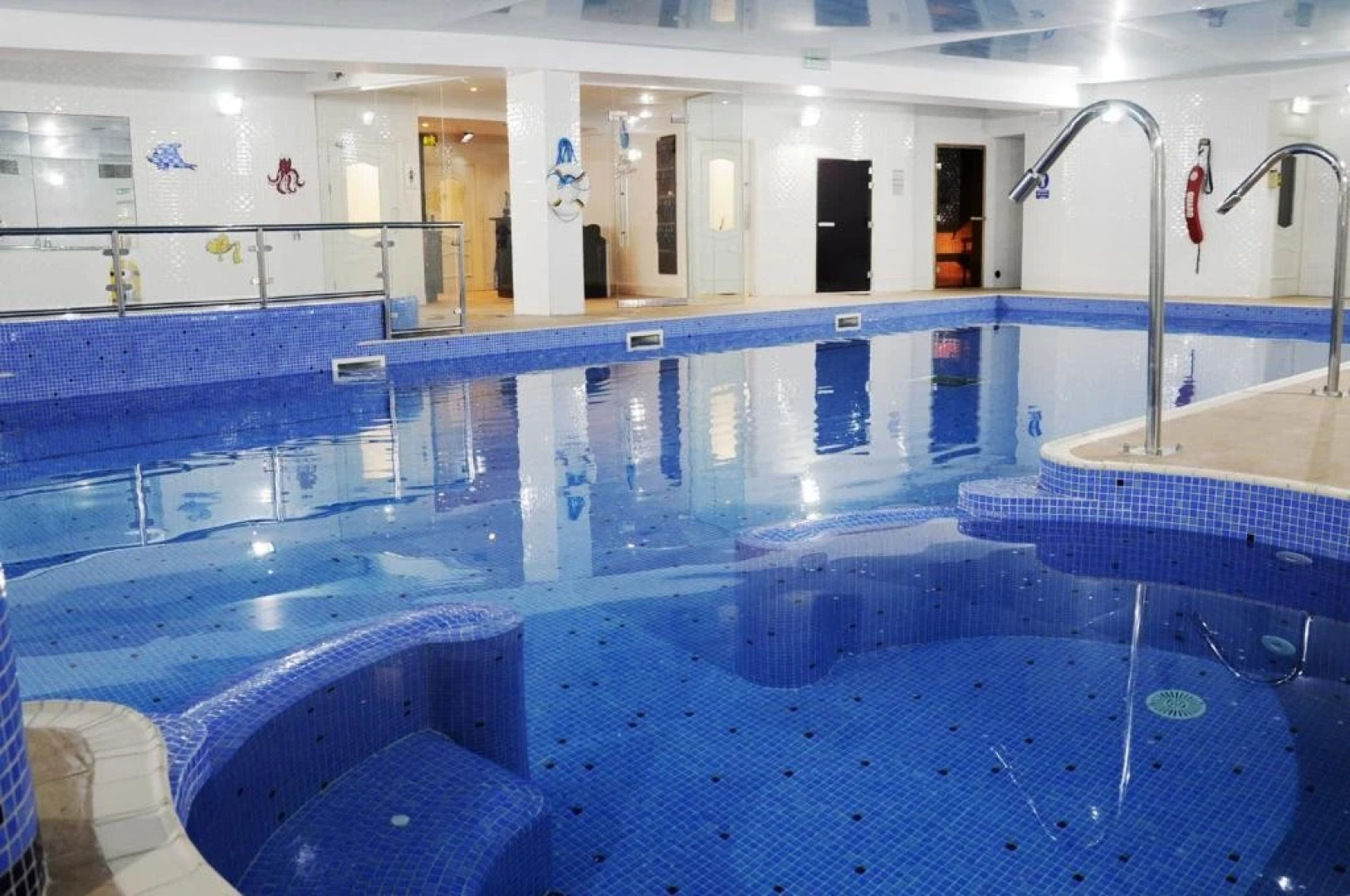 Schull Harbour Hotel & Leisure Centre