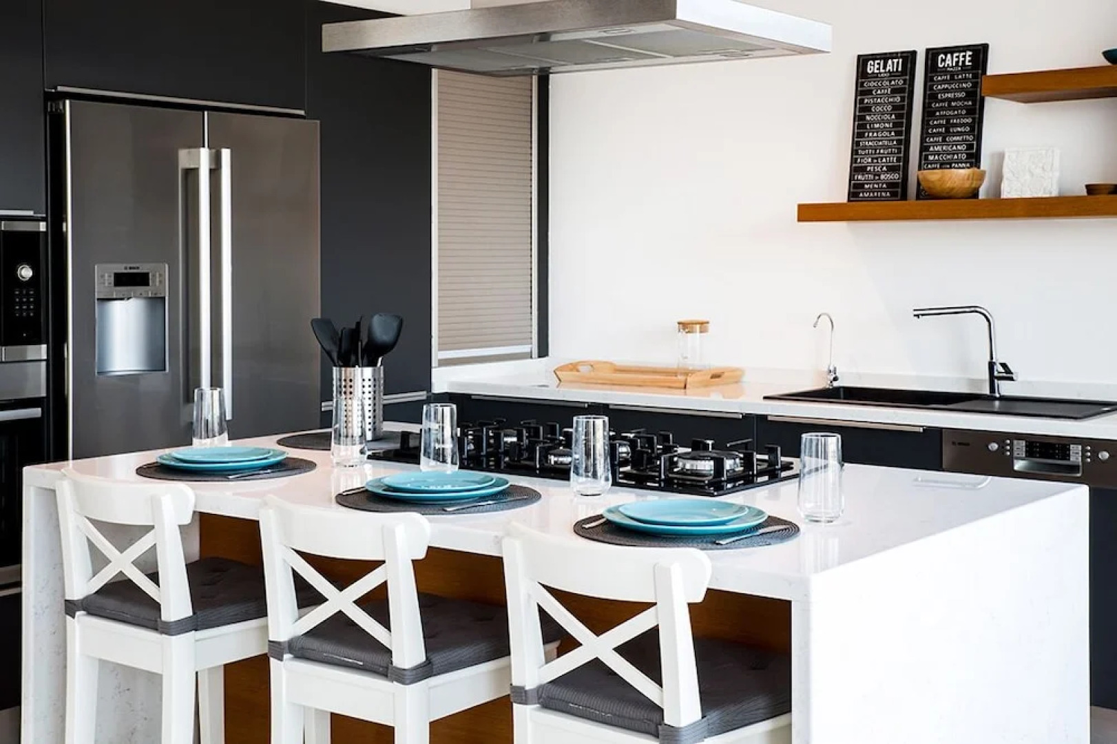 Important Group Villa Hills