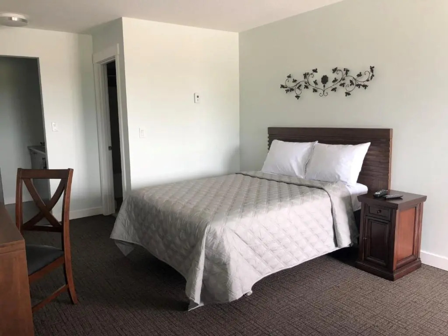 Onoway Inn And Suites