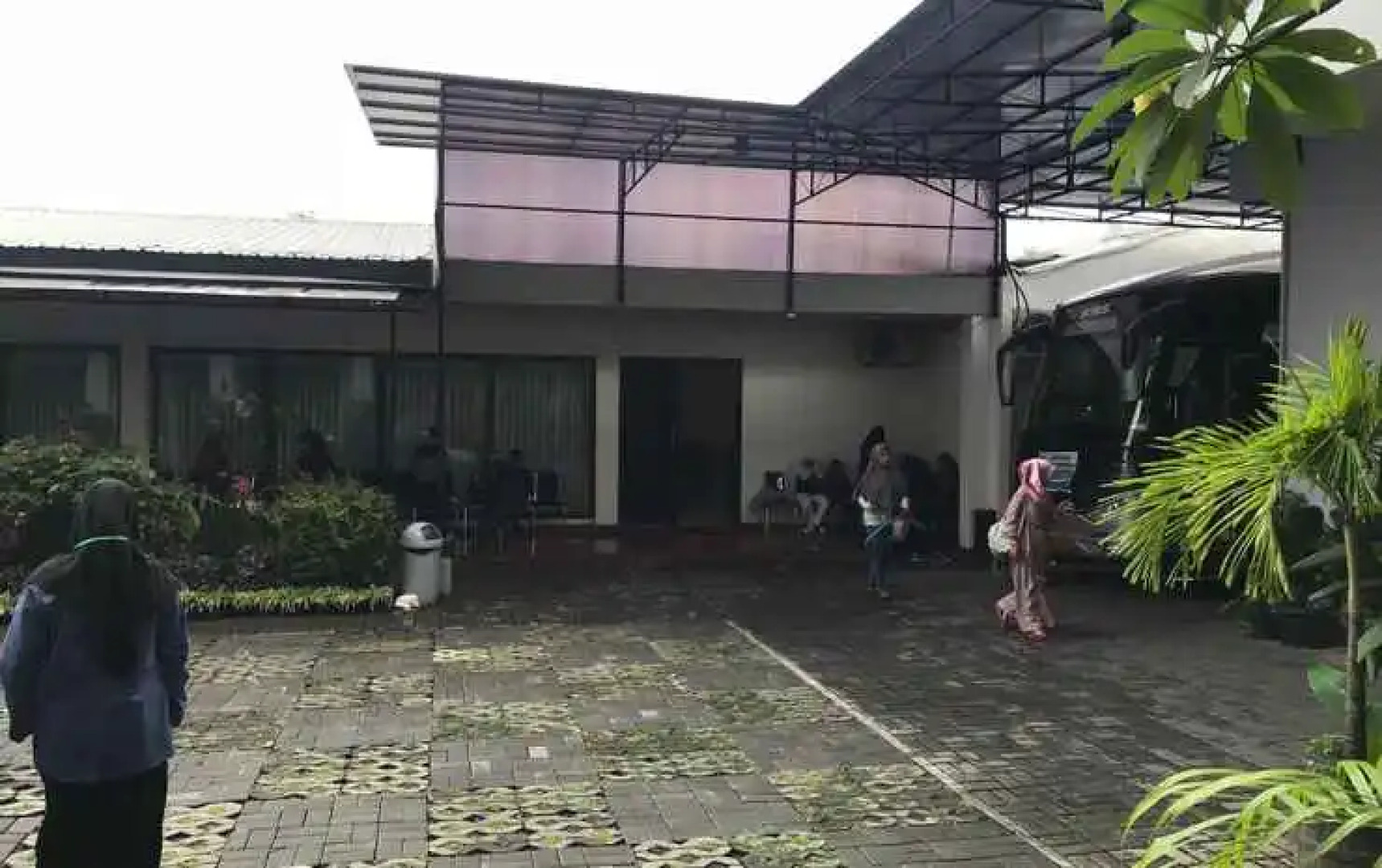 Tirta Kencana Hotel & Garden Resto