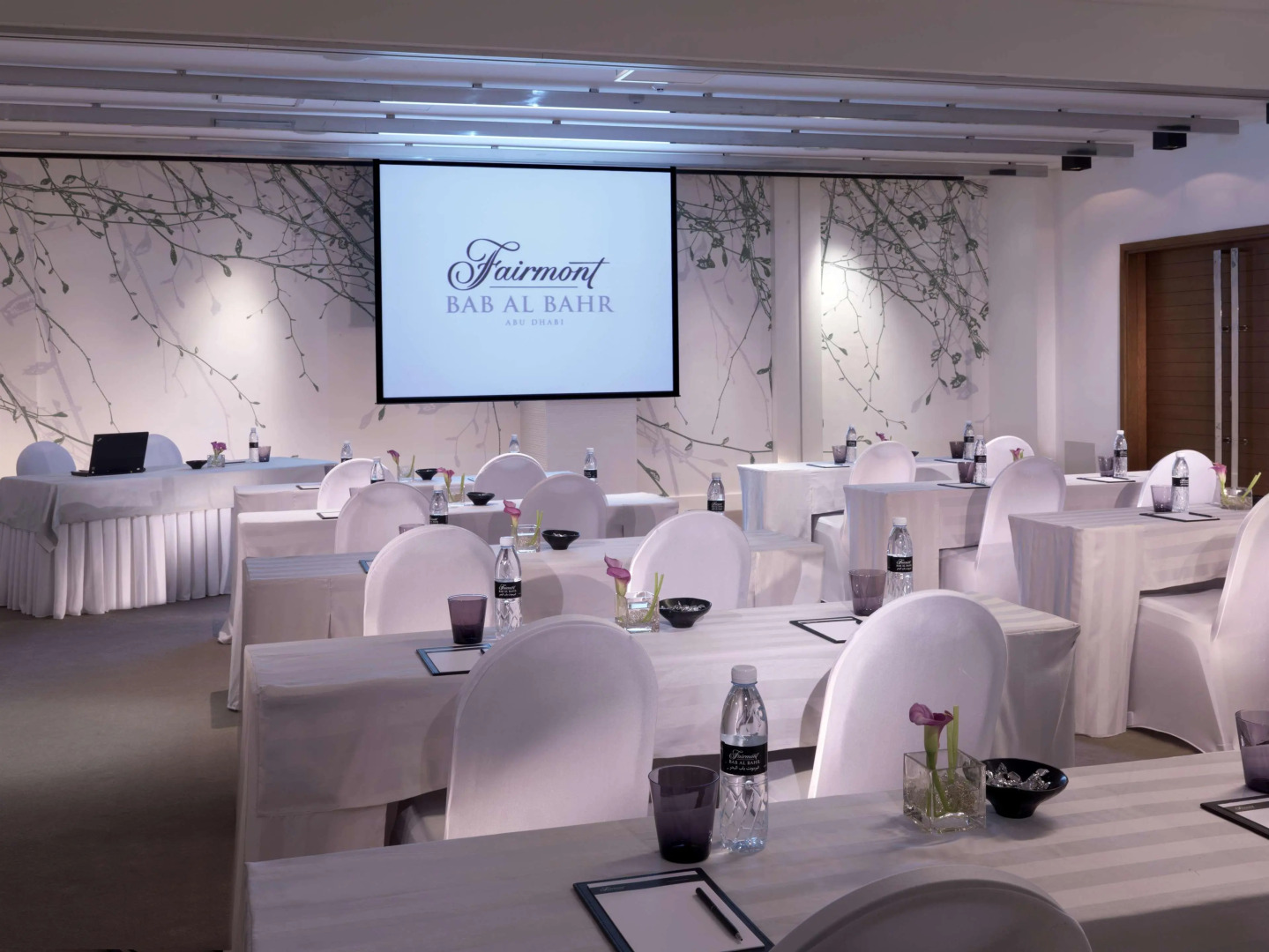 Отель Fairmont Bab Al Bahr