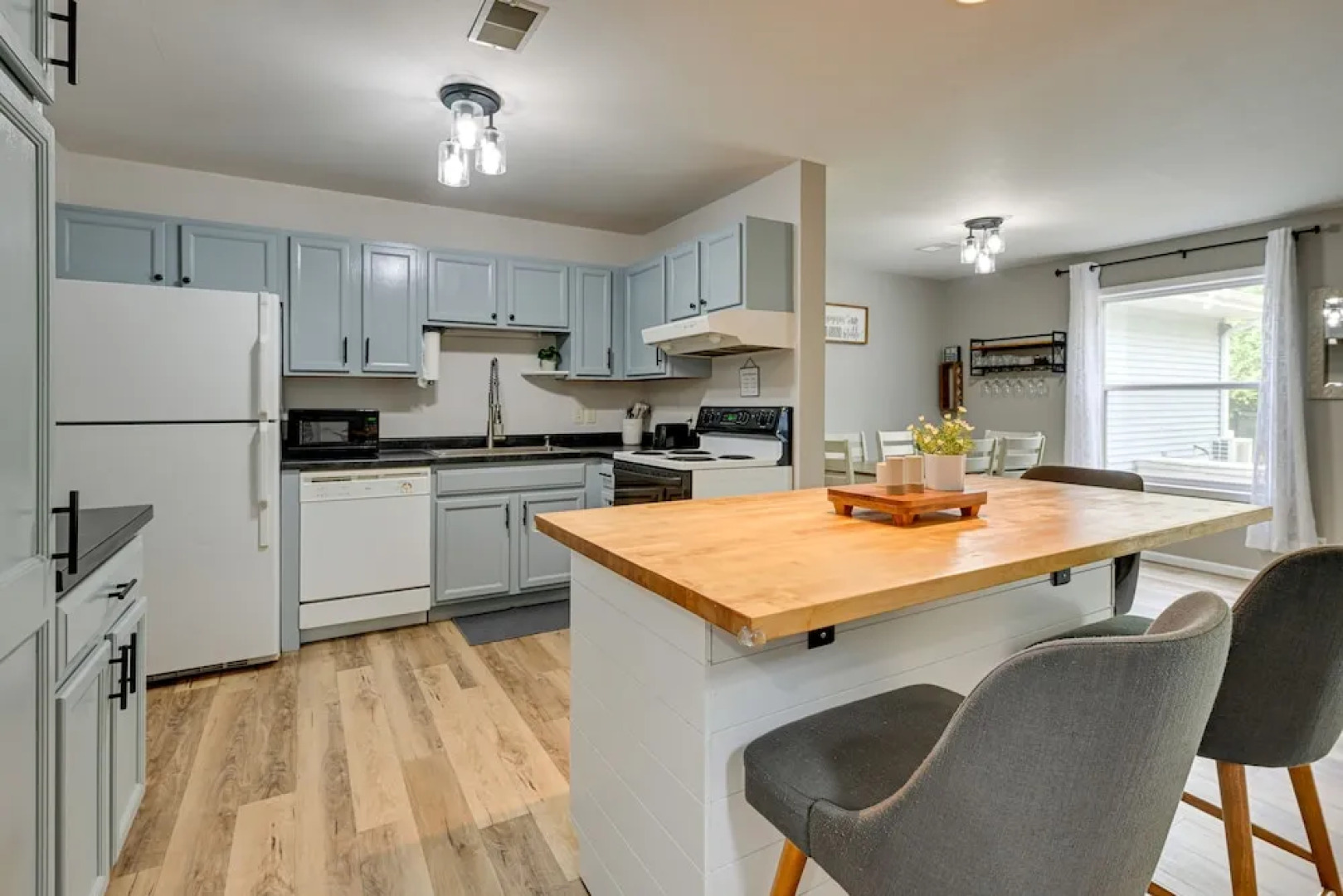 Dog-friendly Baraboo Vacation Rental w/ Yard!