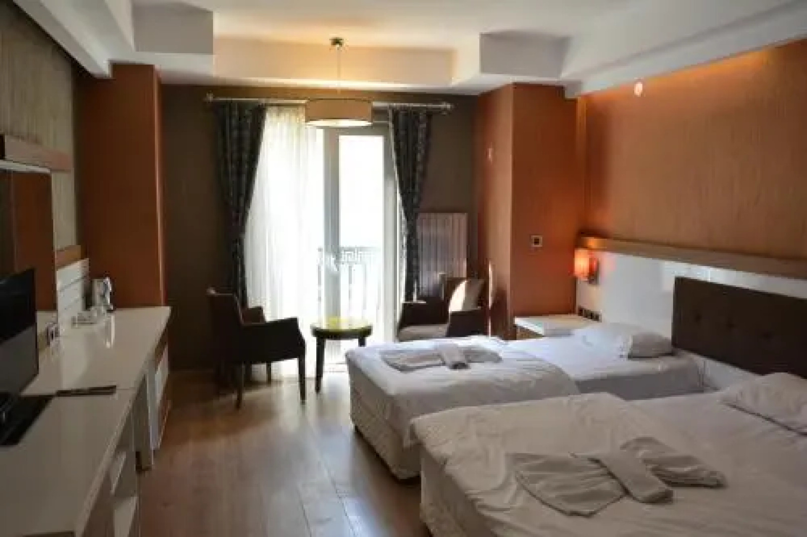 Mirava River Suites Hotel