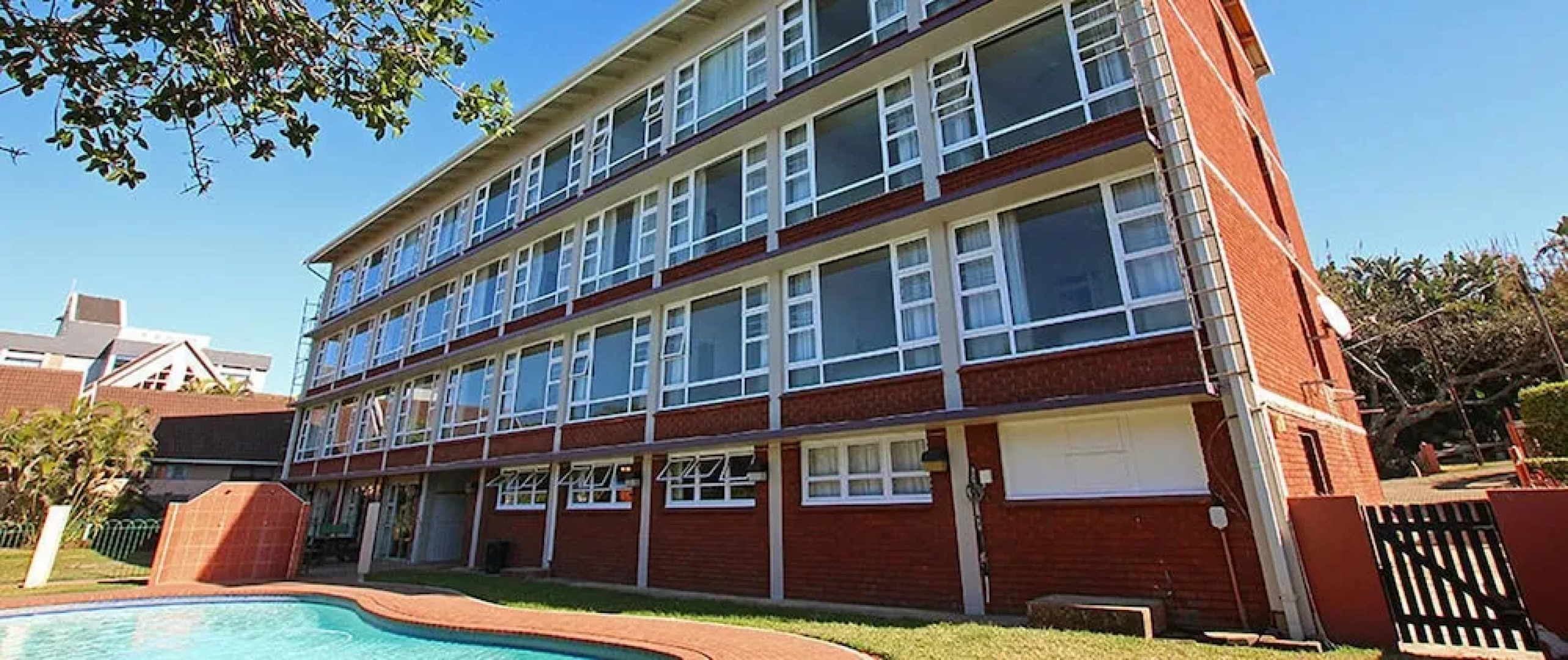 Charles Hoffe Park Holiday Resort