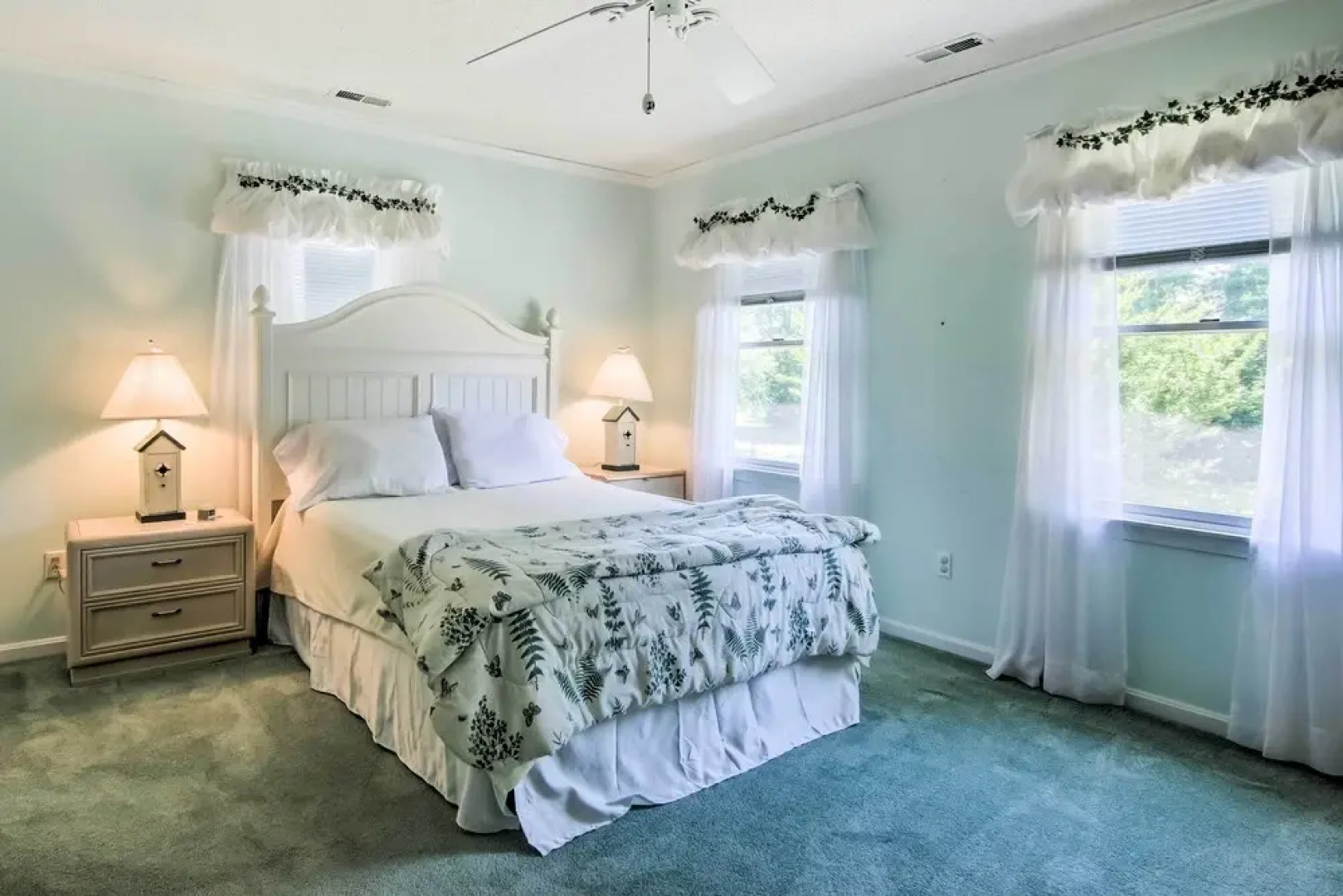 Golf Getaway w/ Pool Access 2 Mi to Bethany Beach!