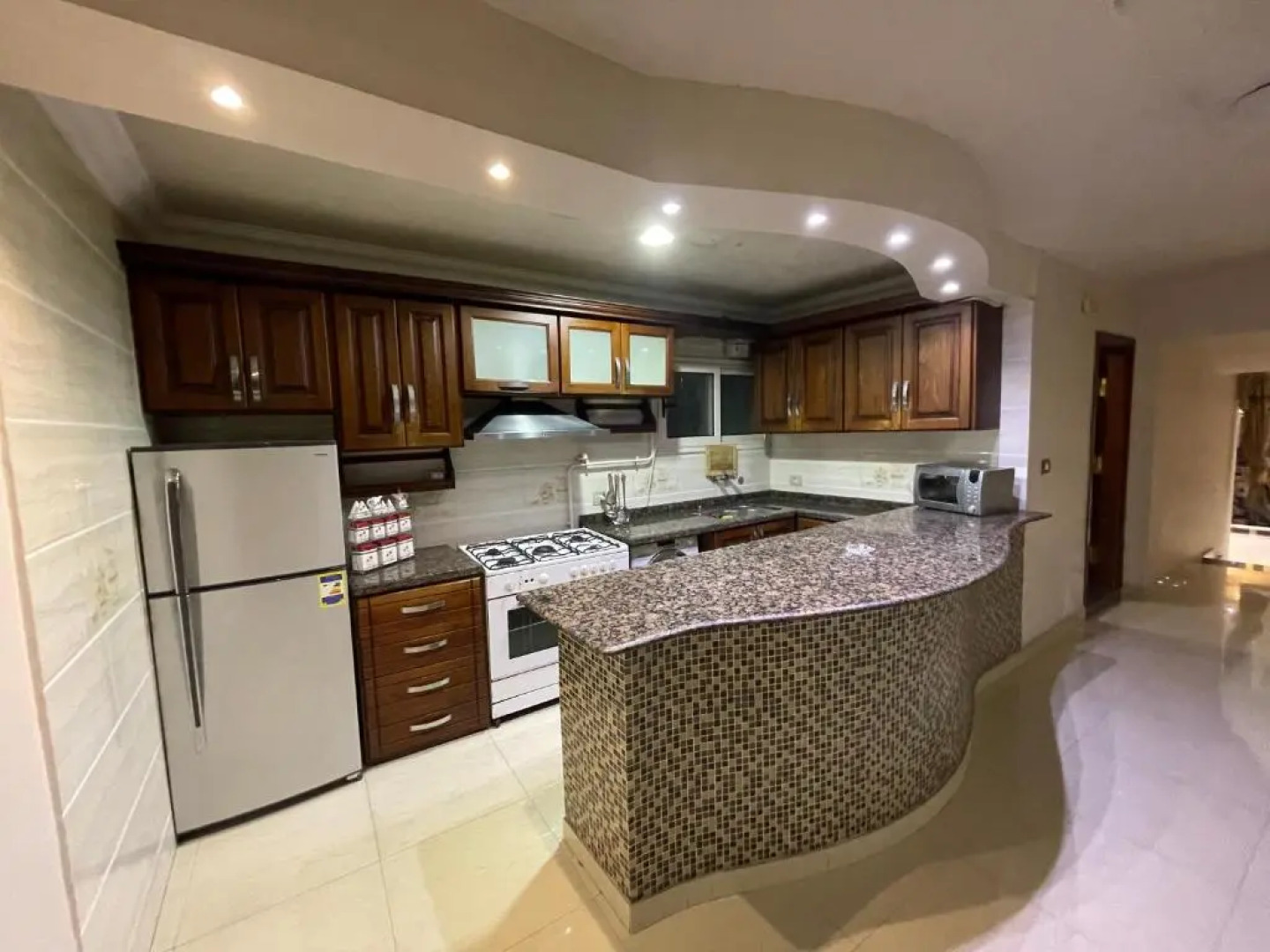 شقه مطله علي قناة السويس والبحر فيو رائع 702