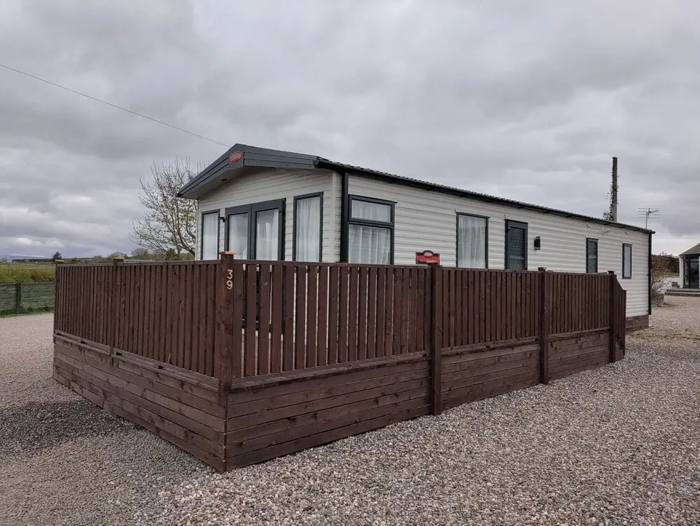 Modern 2 Bed Caravan in Forfar, Scotlan