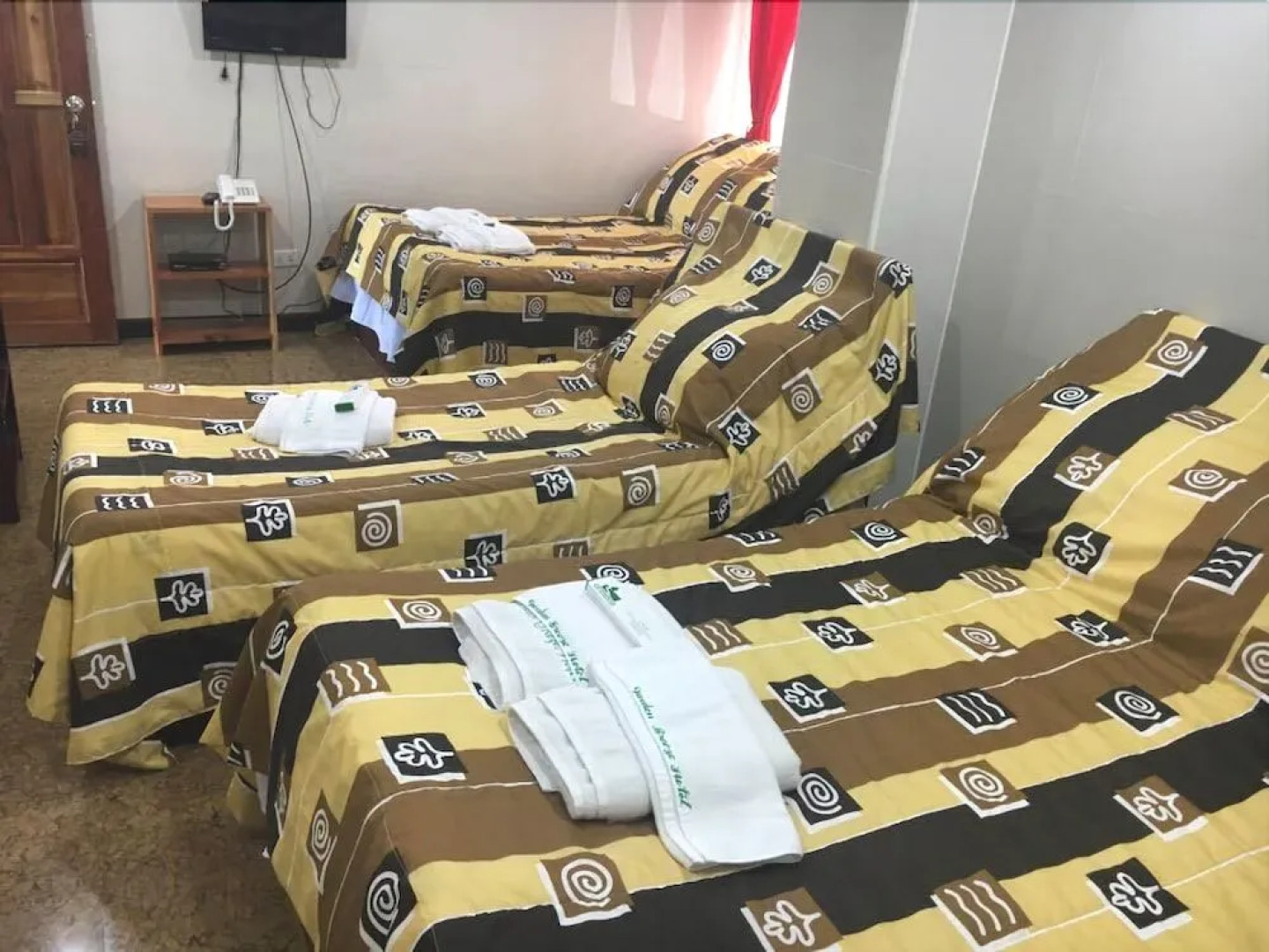 RK's Garden Breeze Hotel & Restaurant