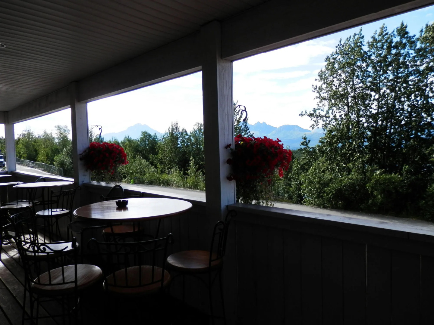 Grand View Inn & Suites