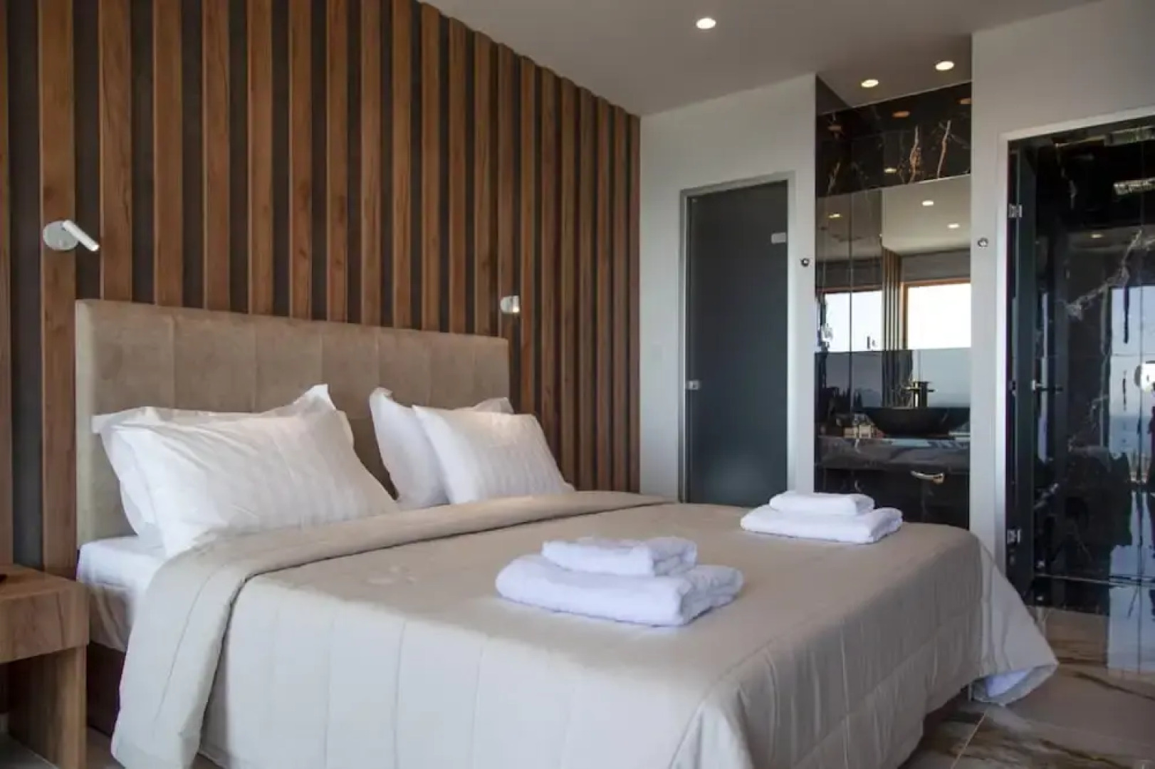 Zavia ENA in Syvota With 2 Bedrooms and 3 Bathrooms