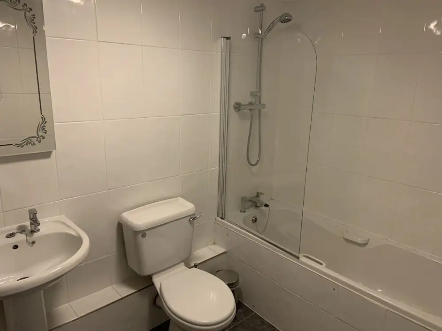 The Halfway House Pub and Kitchen