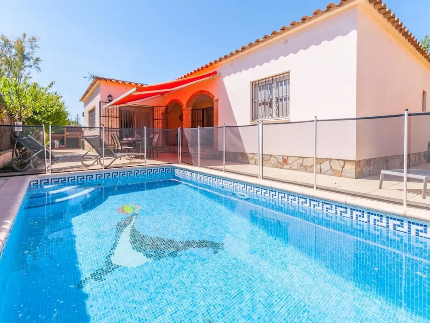 Stunning, Detached Holiday Home With Private Swimming Pool in Quiet Location