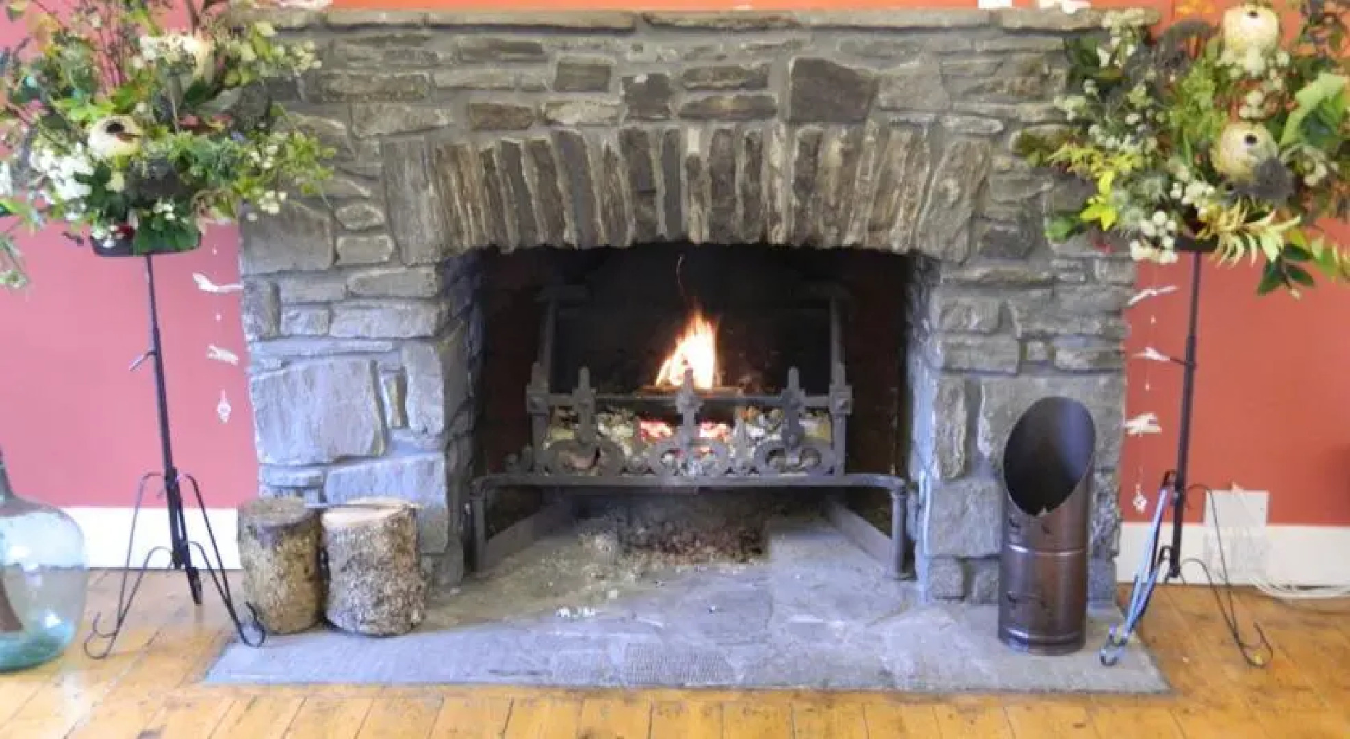 The Bridge Of Lochay Hotel