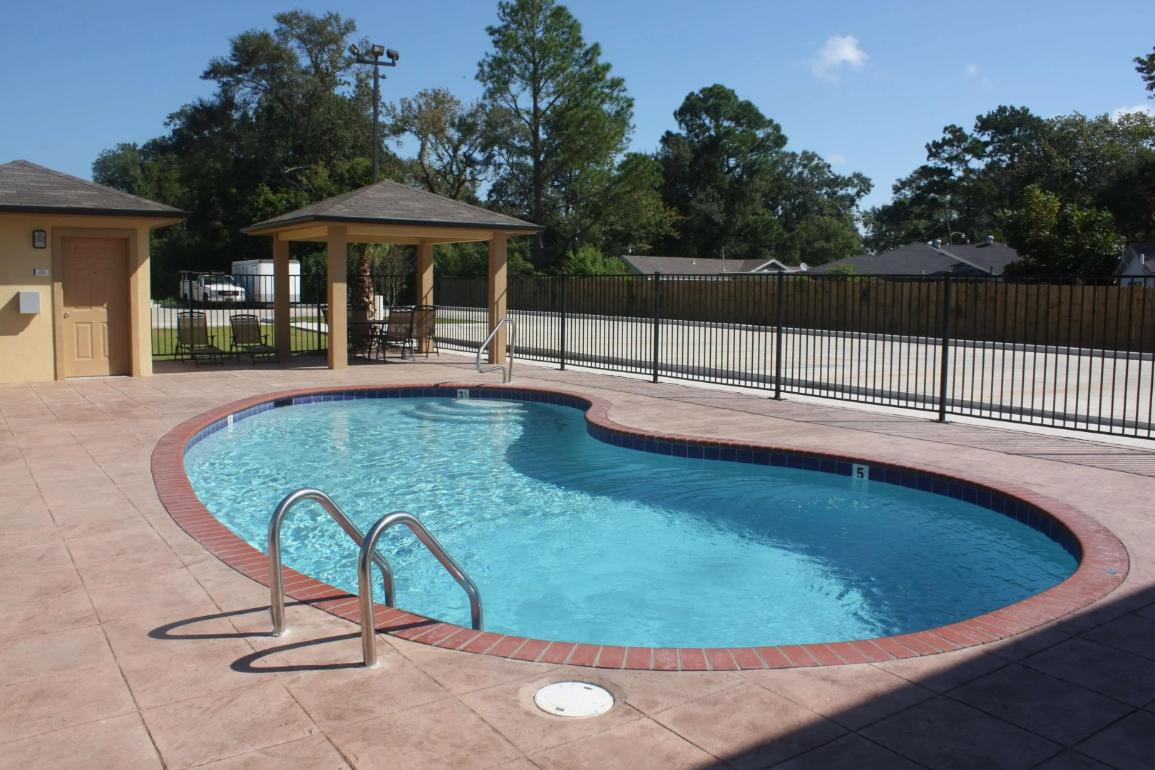 Americas Best Value Inn & Suites Lake Charles at I-210 Exit 11