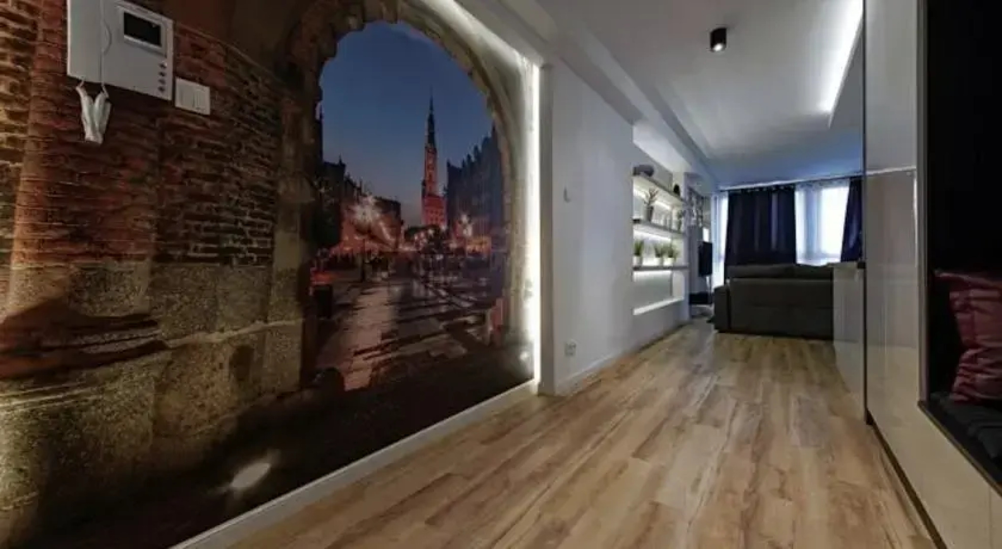 Flatinfo Aura Szafarnia