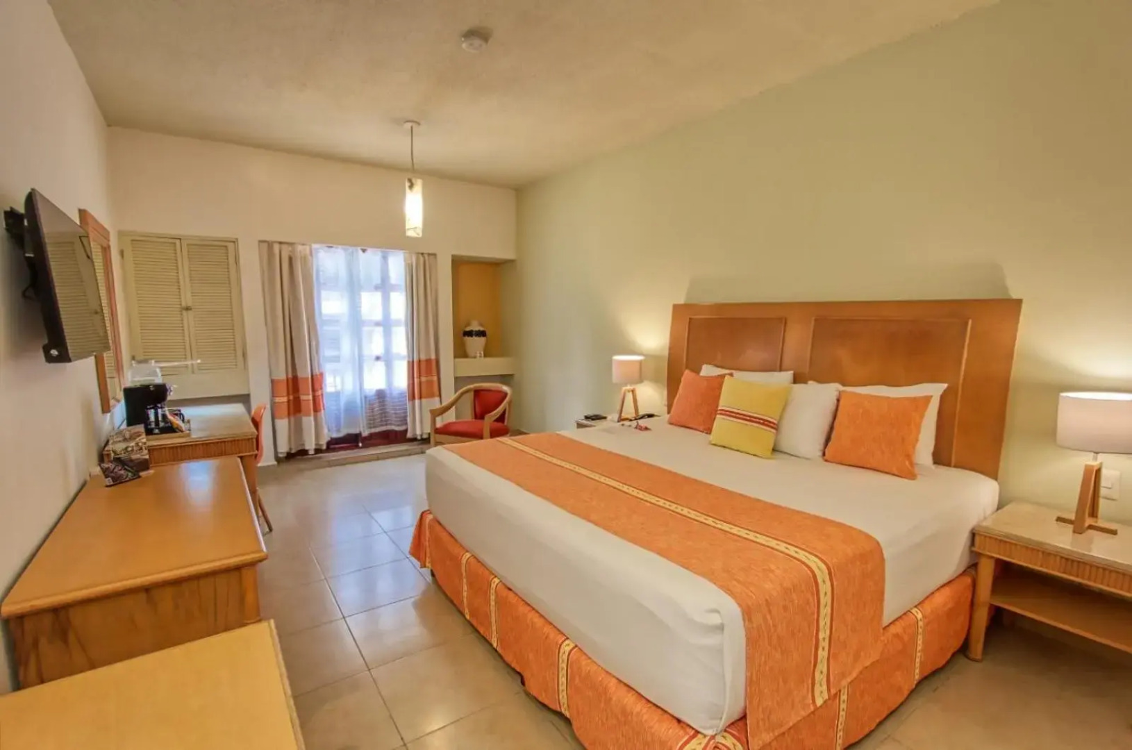 Binniguenda Huatulco & Beach Club