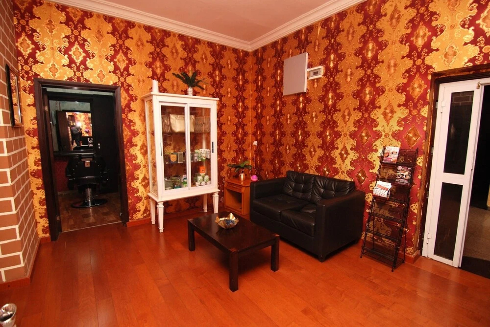 Lake Crescent Hotel & Suites