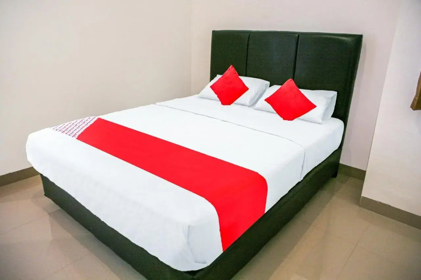 Pasir Padi Inn Syariah  by OYO Rooms