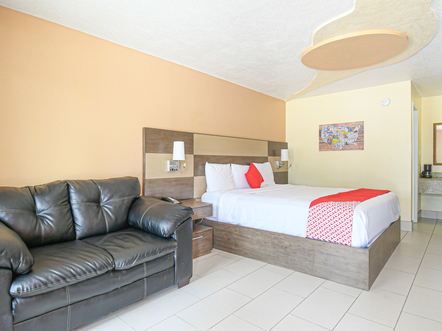 OYO Hotel Shenandoah Woodlands Mall