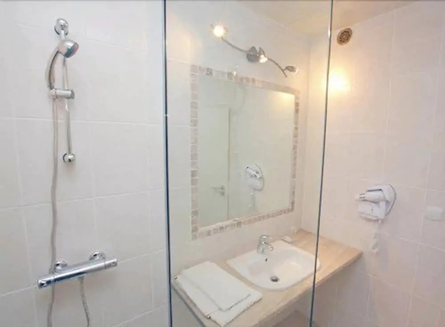 Hôtel Champ Alsace Aerodrome