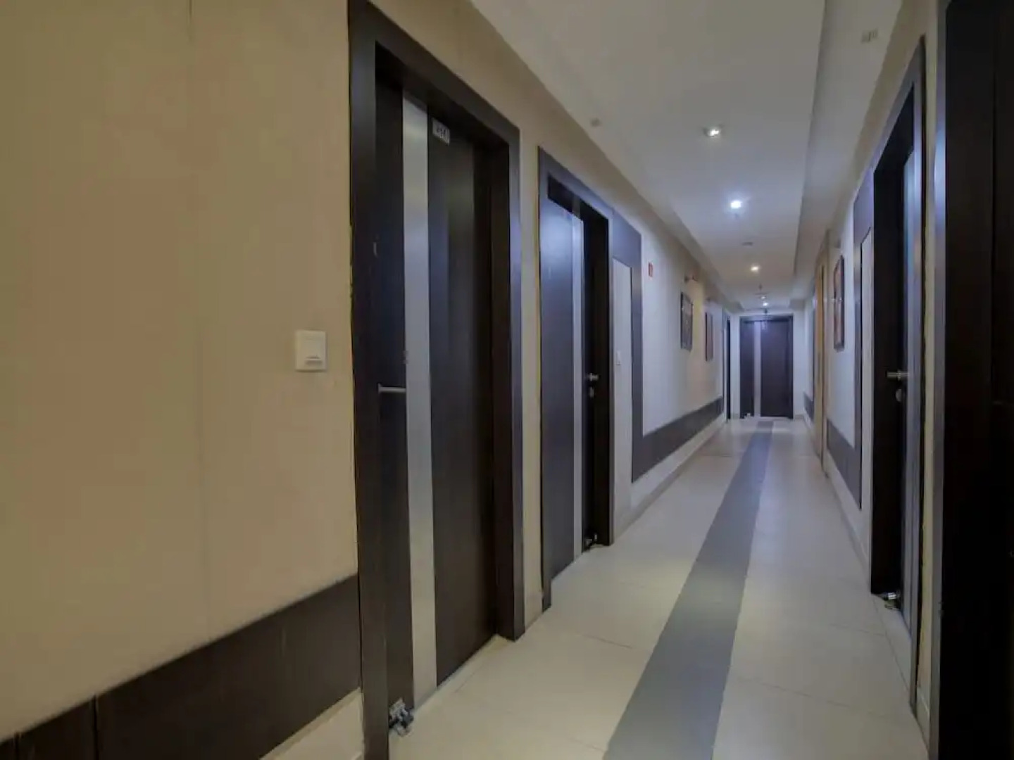 OYO 26196 Hotel Vip Regency