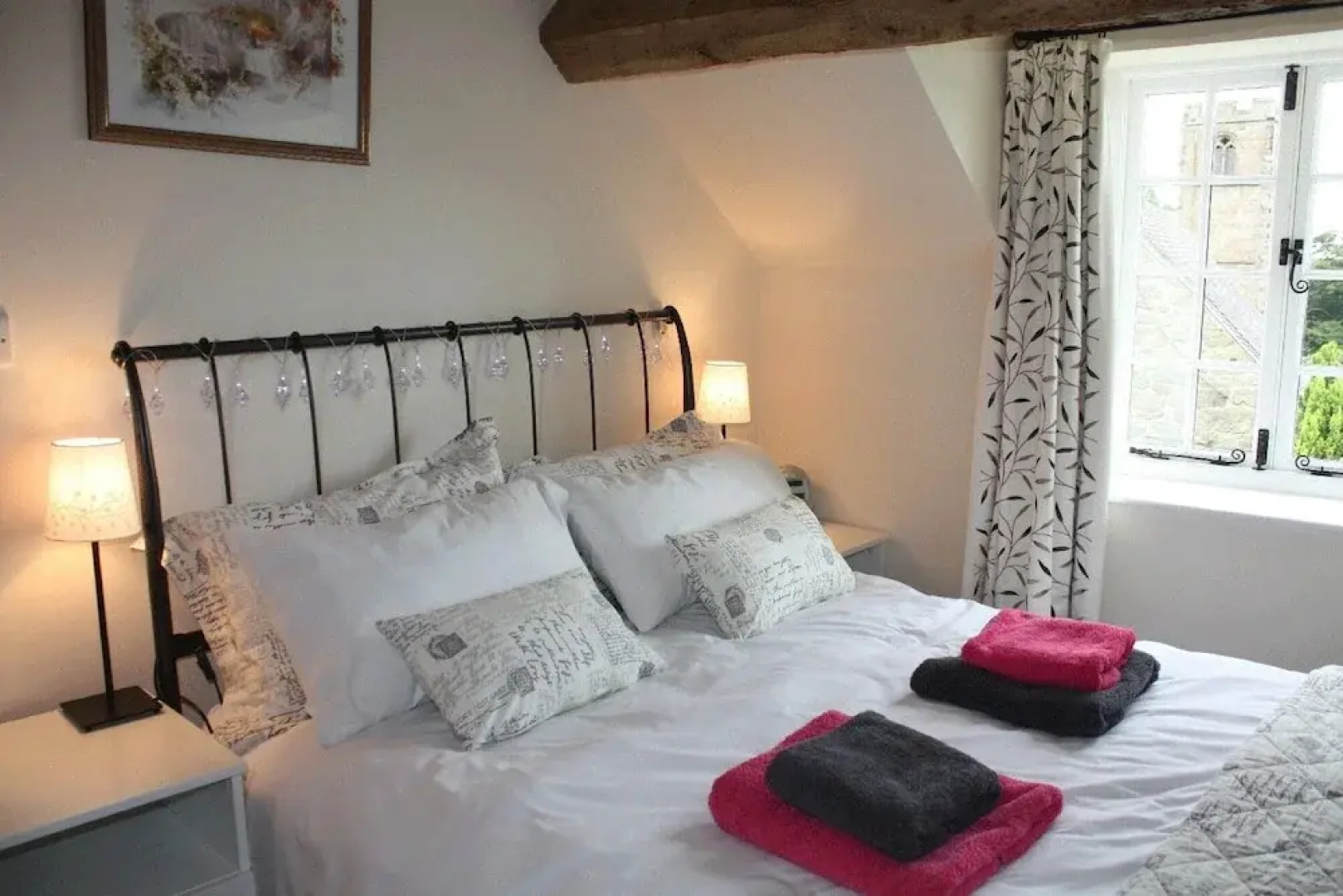 Pet Friendly - Country Cottage - 2 Guests Retreat