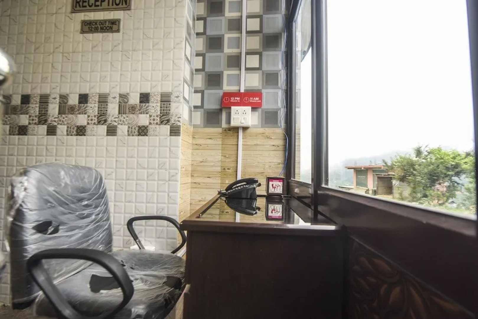 Oyo 15438 Vivek Nomadic