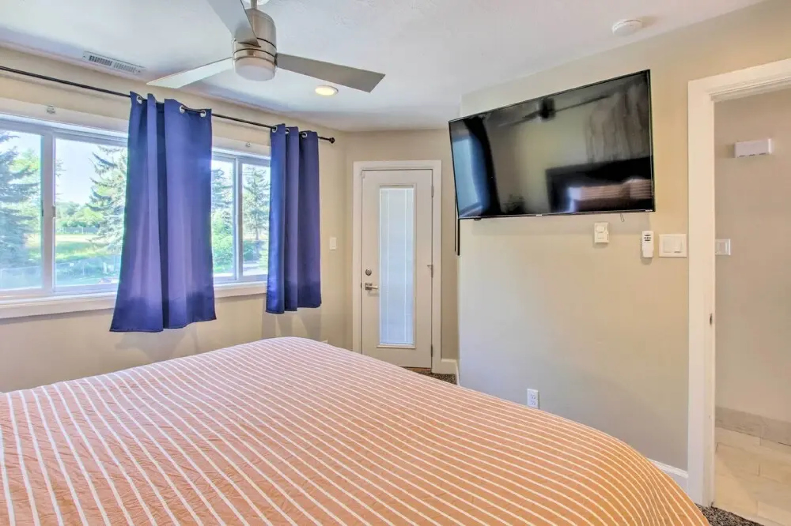 Stunning Waterfront Retreat in Garden City!