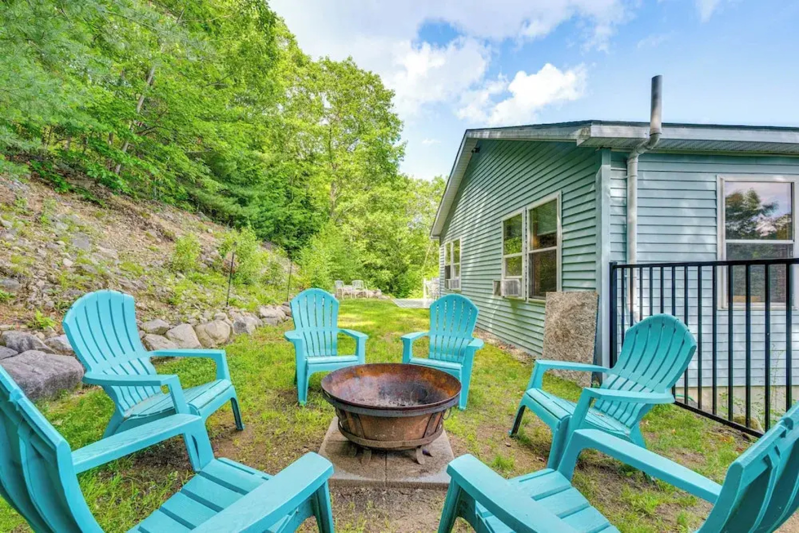 3 Mi to Gunstock Mountain Resort: Gilford Getaway