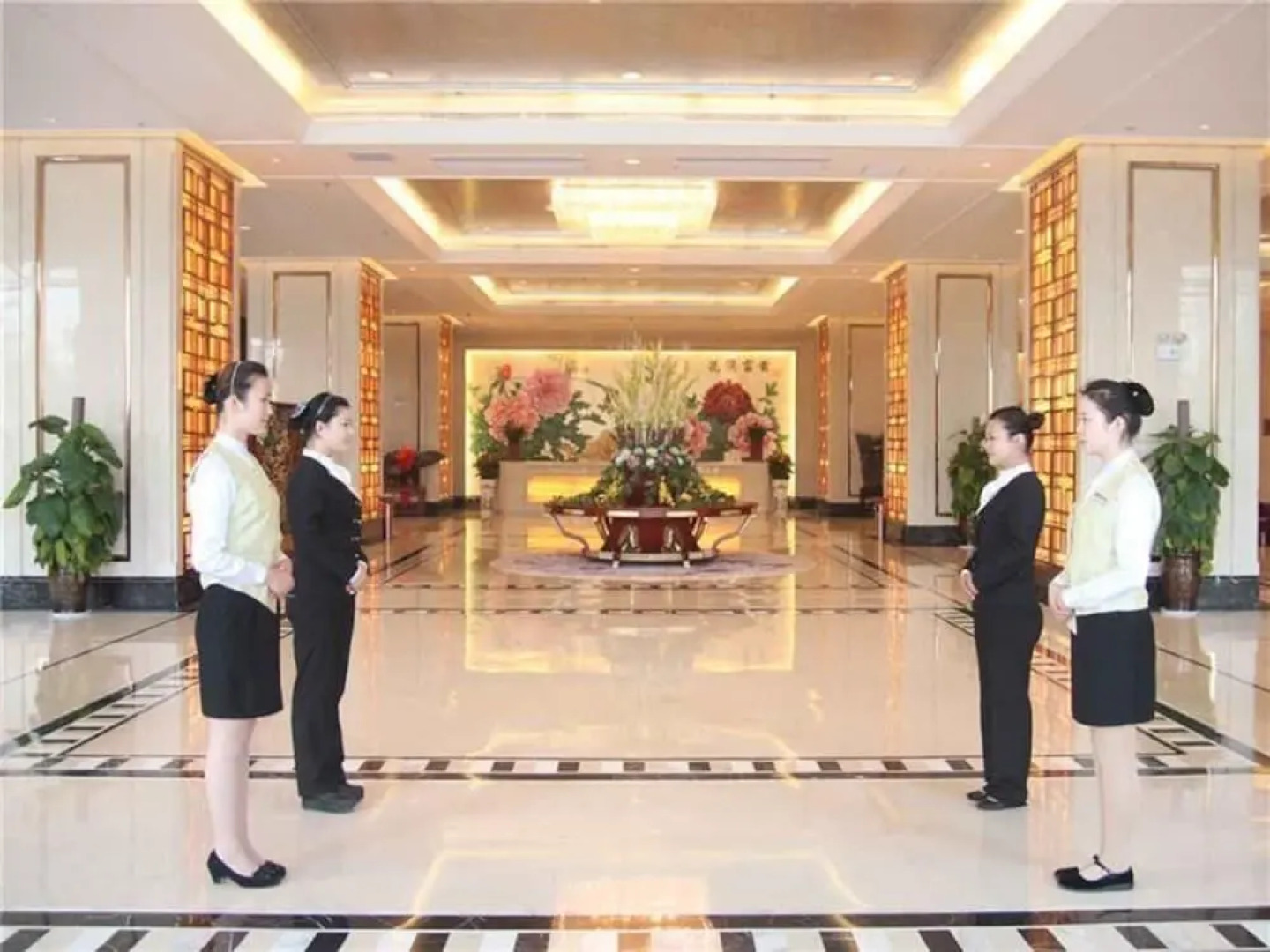 GreenTree Huainan Tianjiaan Square Guangchang road Hotel