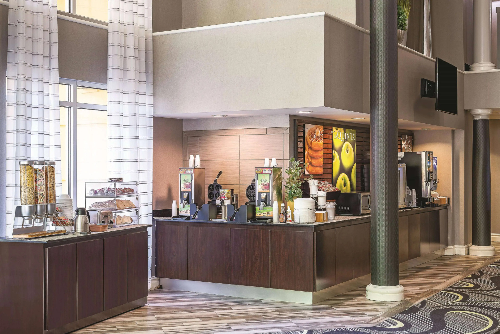 La Quinta Inn & Suites by Wyndham Univ Area Chapel Hill