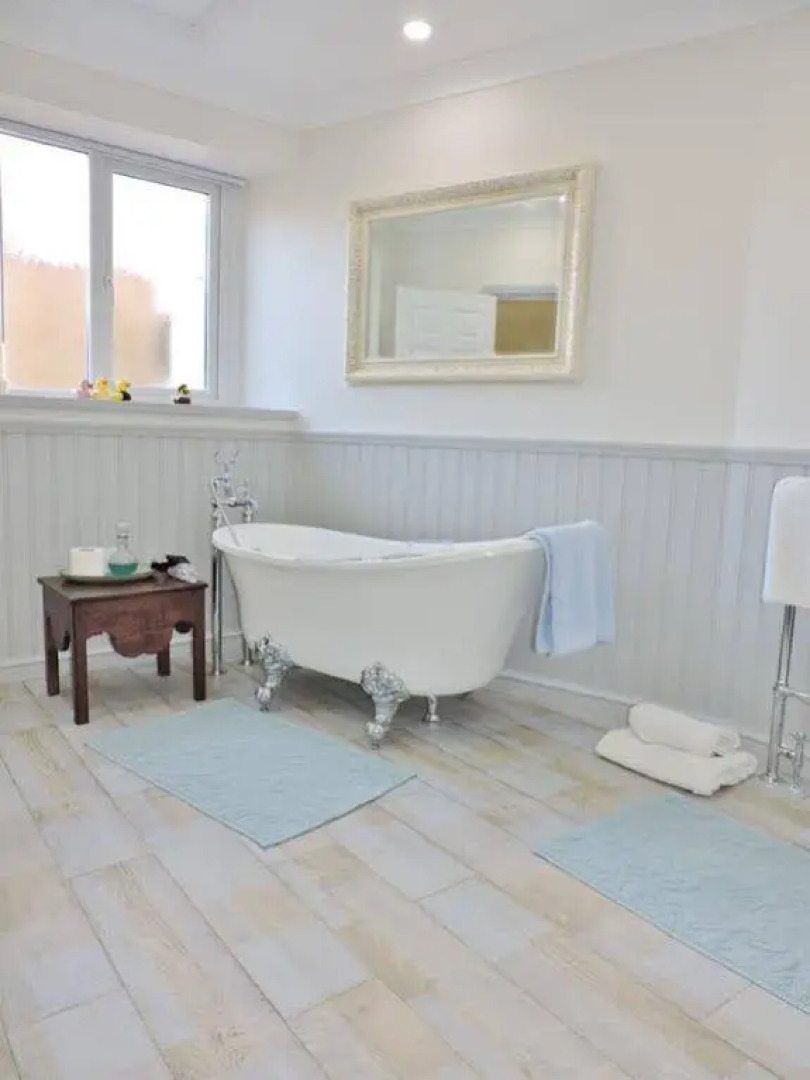 Tides Reach Guest House