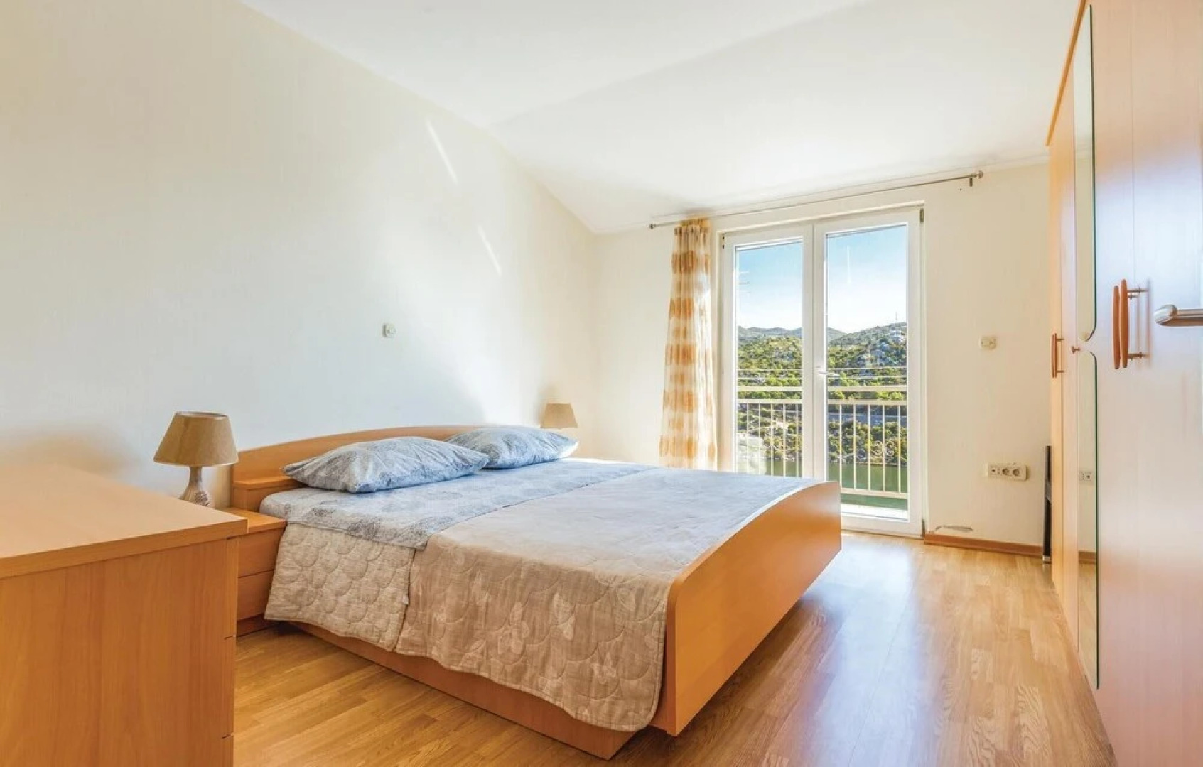 Stunning Apartment in Birine With 3 Bedrooms and Wifi