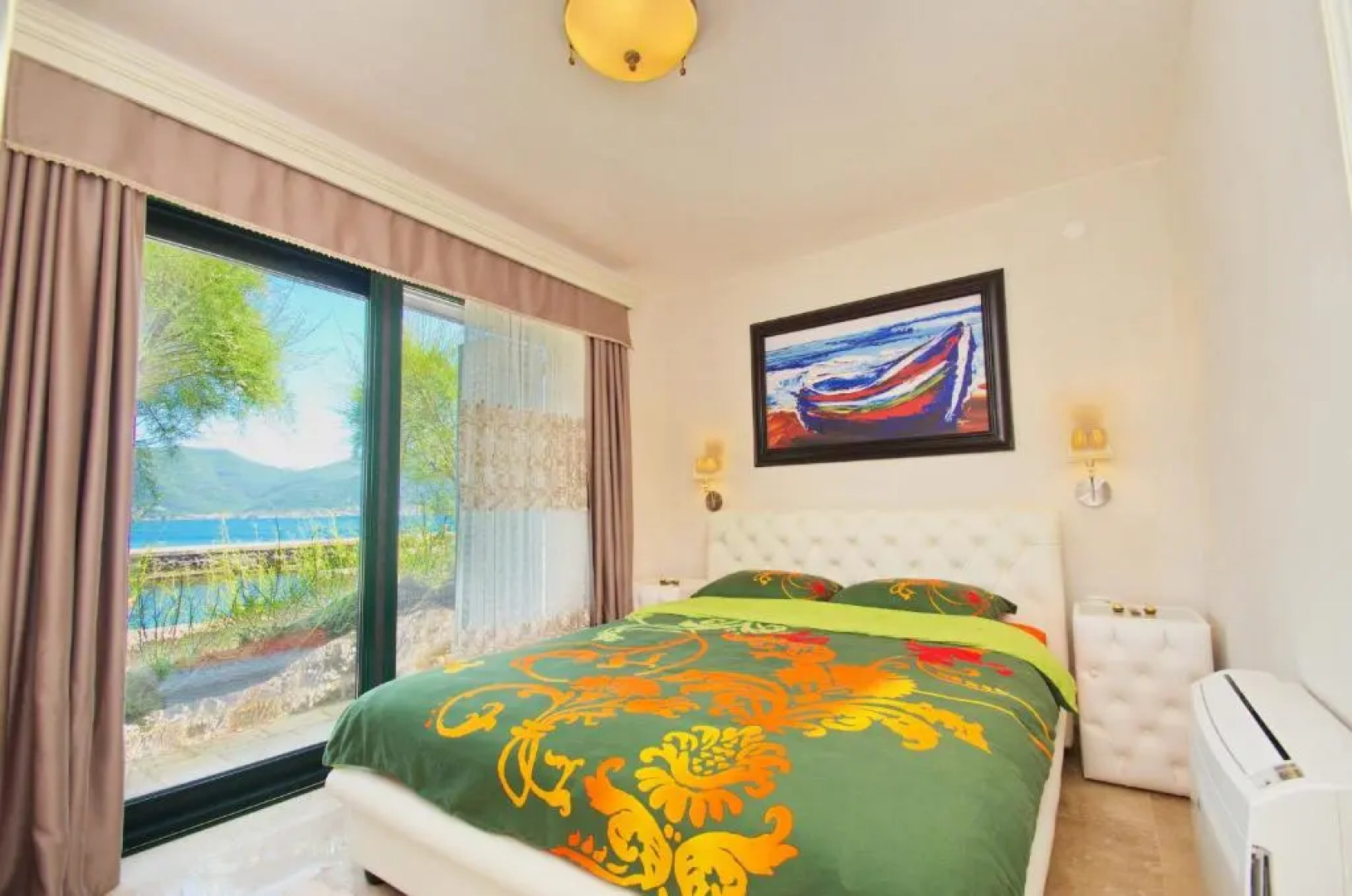 Leut Stone Residence