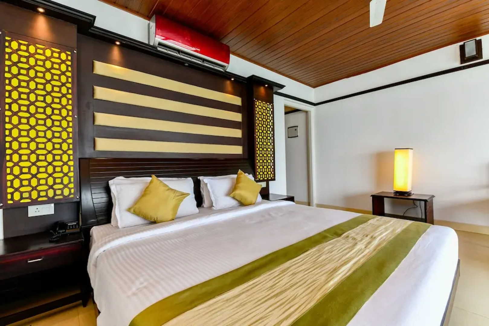 Palette Resort - Grand Ayur Island