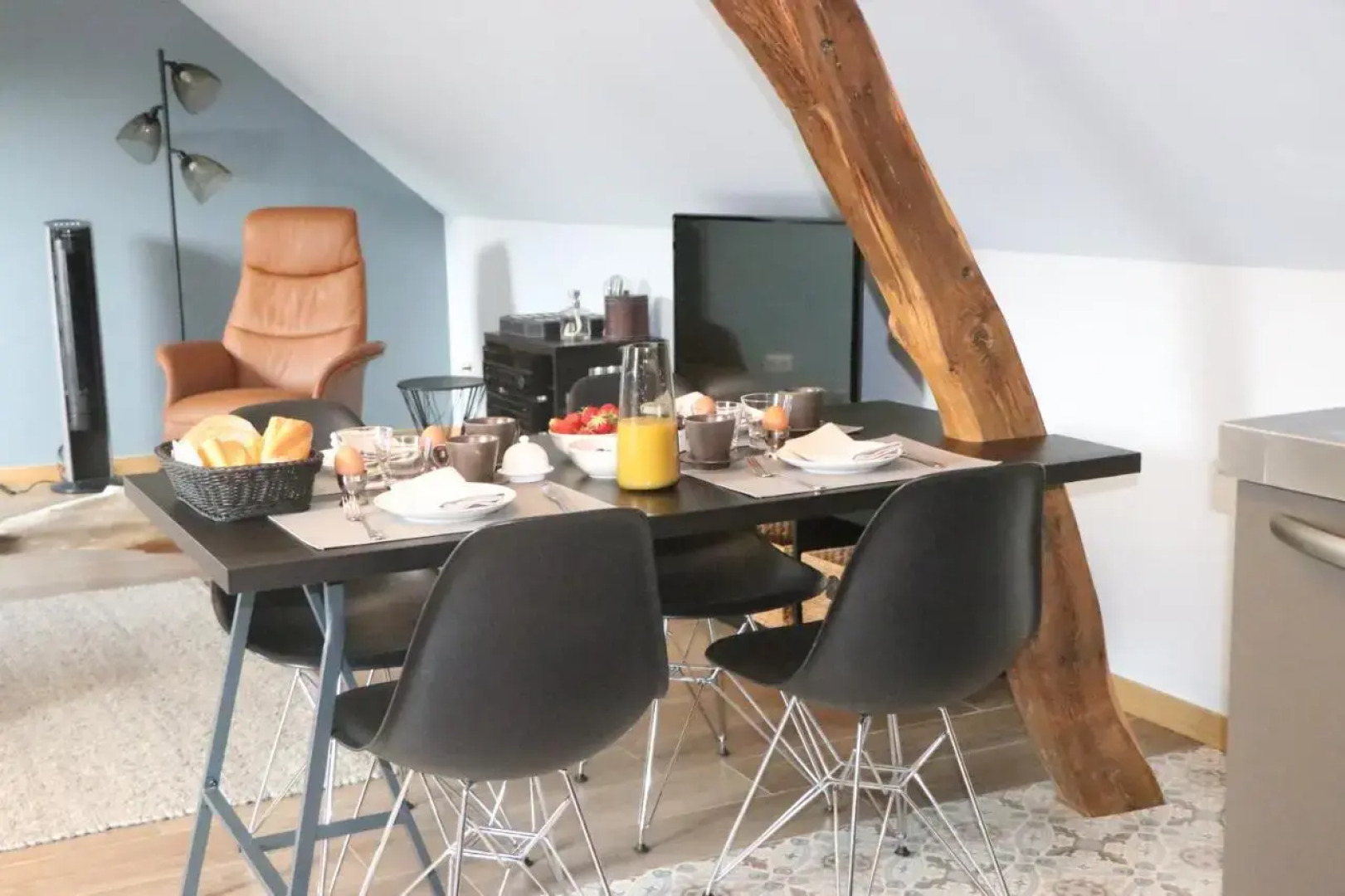 Van Hamme 1642 - 4 bed house