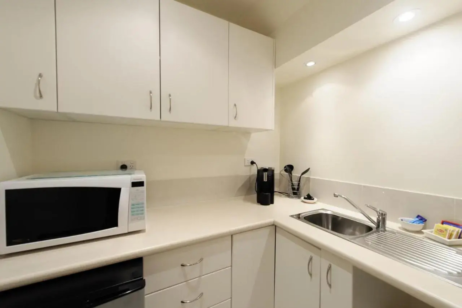 Montford Manor Bed & Breakfast