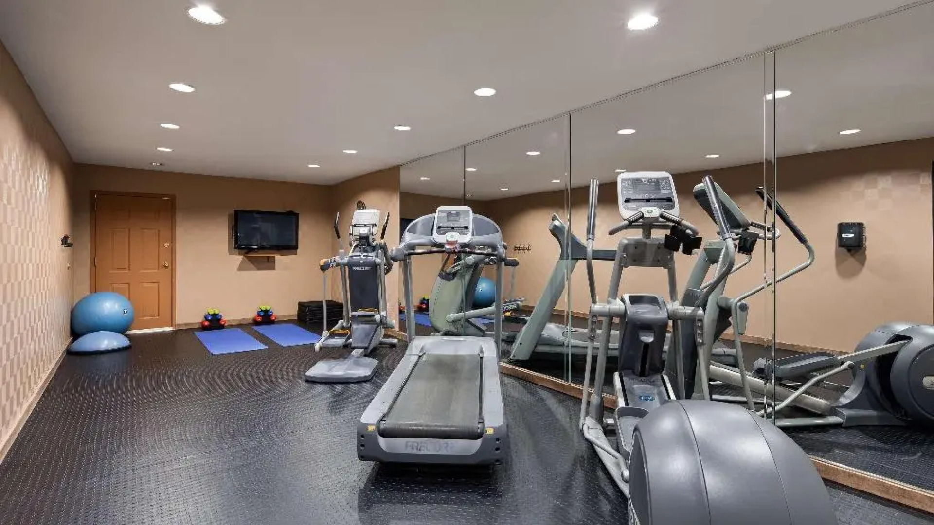 Holiday Inn Express Albuquerque (I-40 EUBANK)