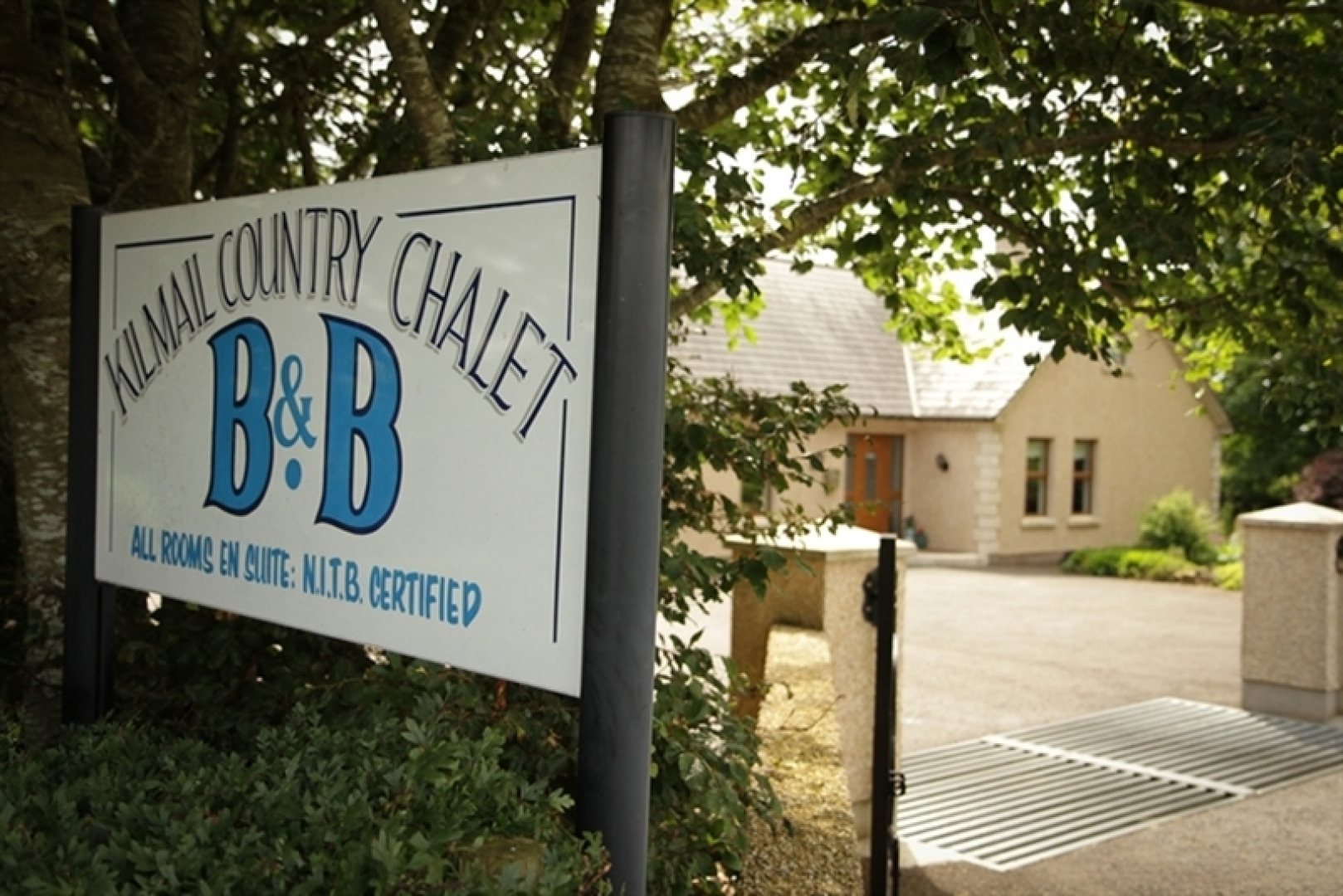 Kilmail Country Chalet