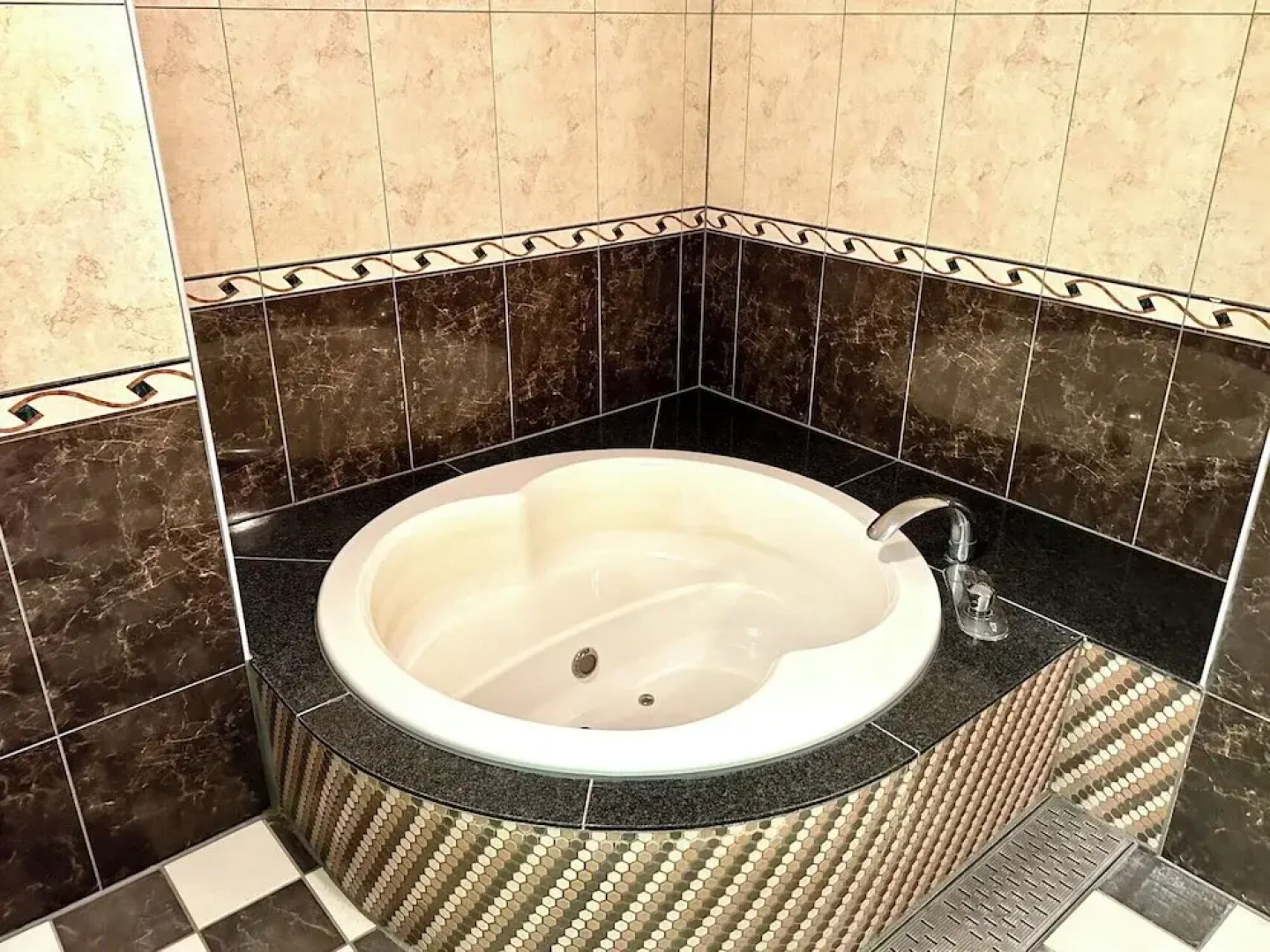 Fuji Outlet Hot Spring Hotel